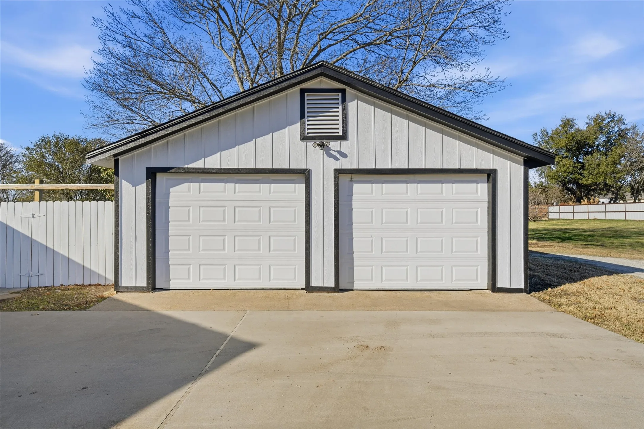 Single Family Residence For Sale in Mc Lennan County , 901 S Old Robinson Road, Robinson, Texas 76706, 4 Bedrooms, 2 Bathrooms, 2 Garage spaces, 1,543 Sqft, built in 1950, Price $369,900, mls#21190161, Real Estate Agent in Robinson, Homes For Sale in Mc Lennan county, Homes For Sale in Robinson, Realtor in Robinson Texas, Real Estate Brokerage Independent Realty Texas, Luminita Cordes Realtor