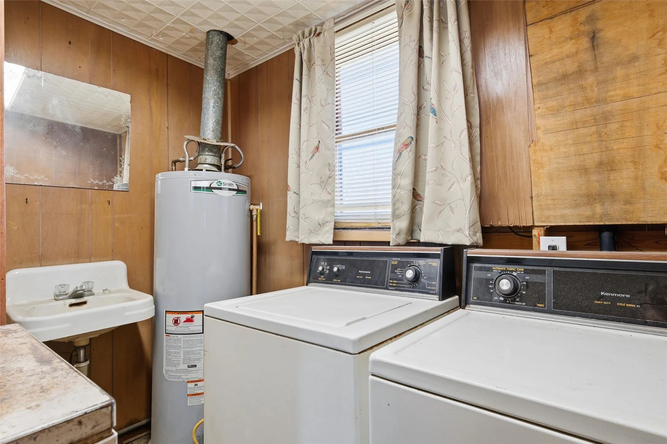 Single Family Residence For Sale in Mc Lennan County , 901 S Old Robinson Road, Robinson, Texas 76706, 4 Bedrooms, 2 Bathrooms, 2 Garage spaces, 1,543 Sqft, built in 1950, Price $369,900, mls#21190161, Real Estate Agent in Robinson, Homes For Sale in Mc Lennan county, Homes For Sale in Robinson, Realtor in Robinson Texas, Real Estate Brokerage Independent Realty Texas, Luminita Cordes Realtor