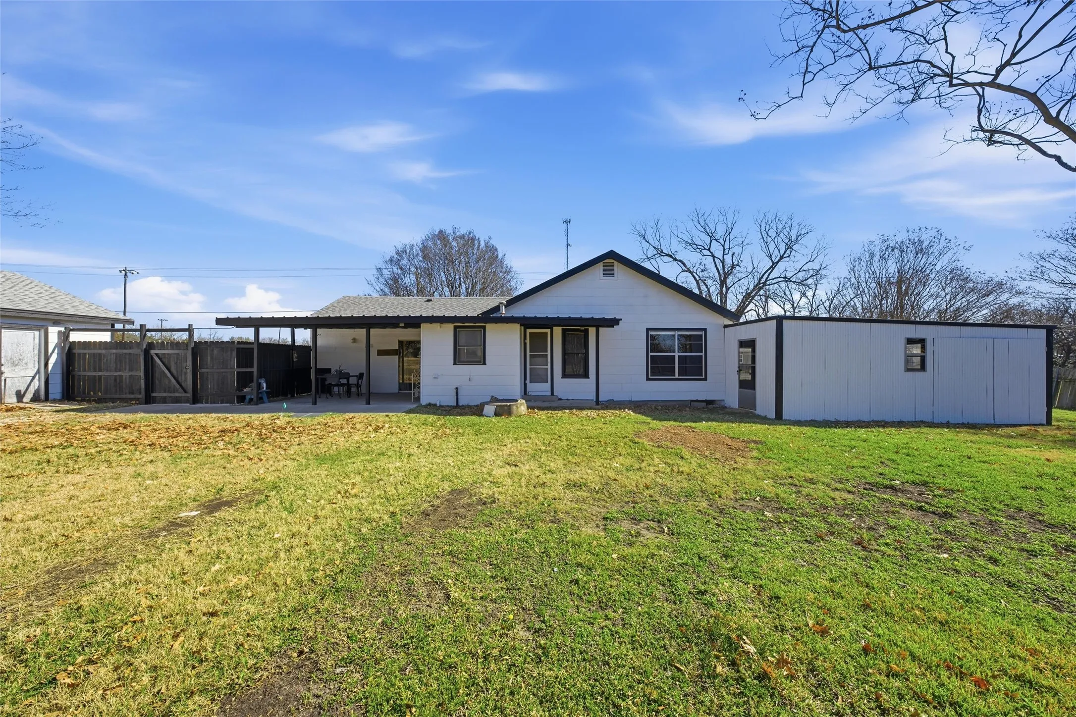 Single Family Residence For Sale in Mc Lennan County , 901 S Old Robinson Road, Robinson, Texas 76706, 4 Bedrooms, 2 Bathrooms, 2 Garage spaces, 1,543 Sqft, built in 1950, Price $369,900, mls#21190161, Real Estate Agent in Robinson, Homes For Sale in Mc Lennan county, Homes For Sale in Robinson, Realtor in Robinson Texas, Real Estate Brokerage Independent Realty Texas, Luminita Cordes Realtor