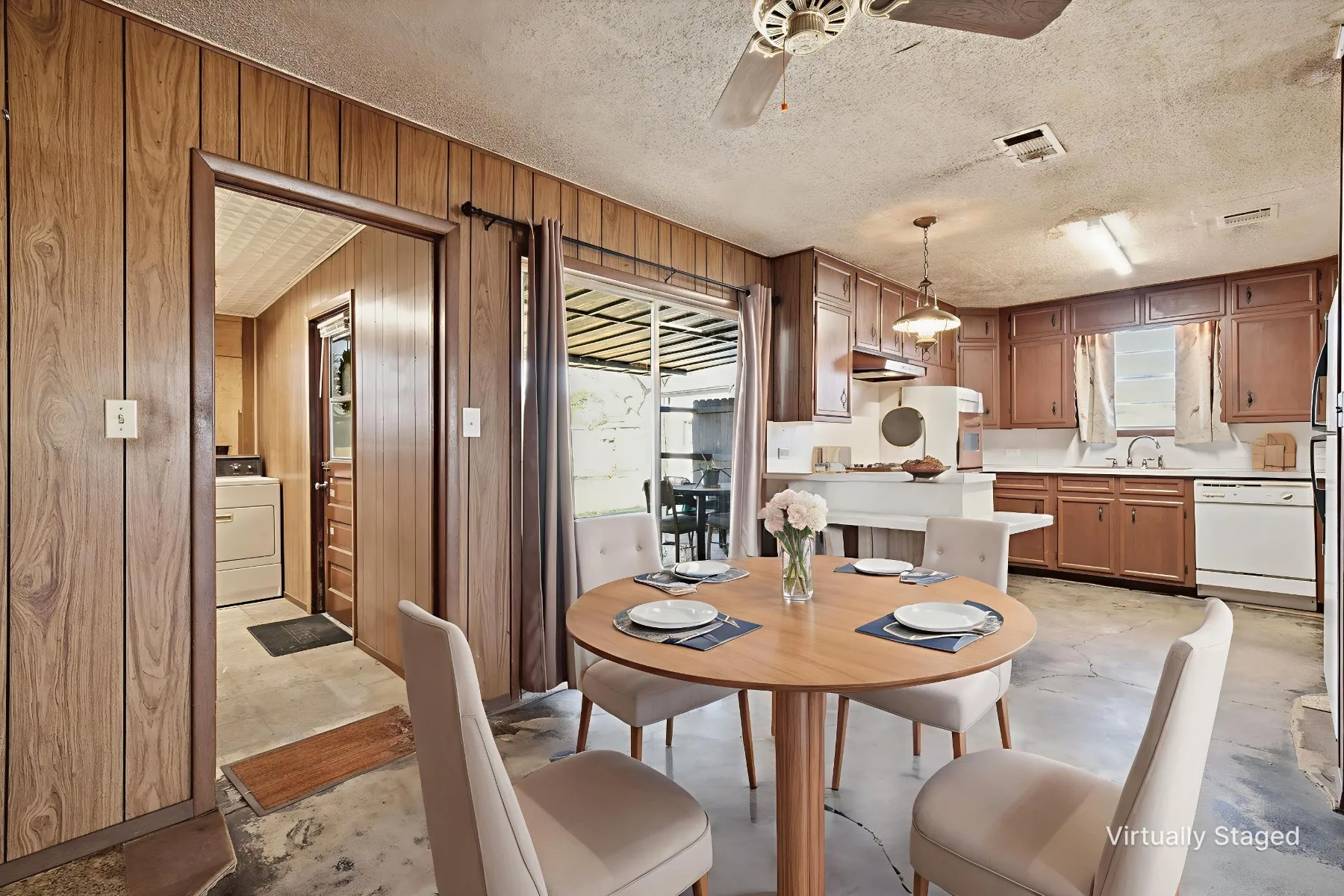 Single Family Residence For Sale in Mc Lennan County , 901 S Old Robinson Road, Robinson, Texas 76706, 4 Bedrooms, 2 Bathrooms, 2 Garage spaces, 1,543 Sqft, built in 1950, Price $369,900, mls#21190161, Real Estate Agent in Robinson, Homes For Sale in Mc Lennan county, Homes For Sale in Robinson, Realtor in Robinson Texas, Real Estate Brokerage Independent Realty Texas, Luminita Cordes Realtor