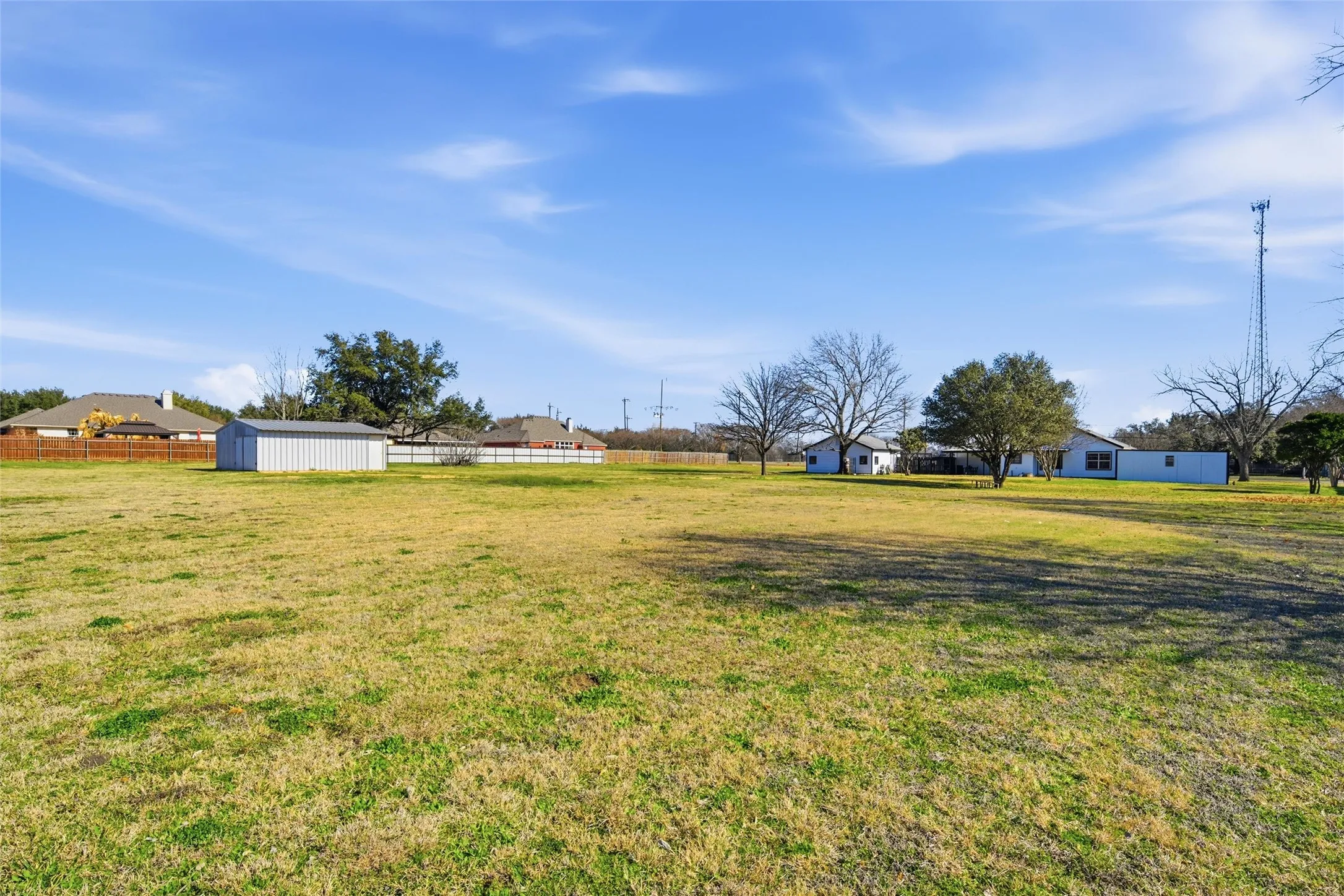 Single Family Residence For Sale in Mc Lennan County , 901 S Old Robinson Road, Robinson, Texas 76706, 4 Bedrooms, 2 Bathrooms, 2 Garage spaces, 1,543 Sqft, built in 1950, Price $369,900, mls#21190161, Real Estate Agent in Robinson, Homes For Sale in Mc Lennan county, Homes For Sale in Robinson, Realtor in Robinson Texas, Real Estate Brokerage Independent Realty Texas, Luminita Cordes Realtor