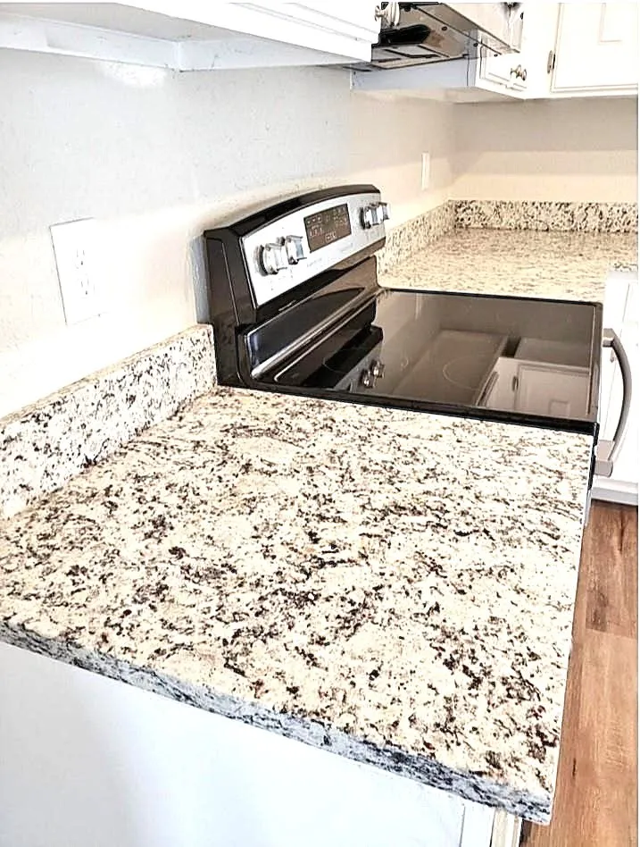Single Family Residence For Sale in Dallas County , 2752 Meadow Isle Lane, Dallas, Texas 75237, 3 Bedroom, 2 Bathroom, 2 Garage spaces, 1,570 Sqft, built in 1977, Preowned, mls#21190445, Real Estate Agent in Dallas, Homes For Sale in Dallas county, Homes For Sale in Dallas, Realtor in Dallas Texas, Real Estate Brokerage Independent Realty Texas, Luminita Cordes Realtor