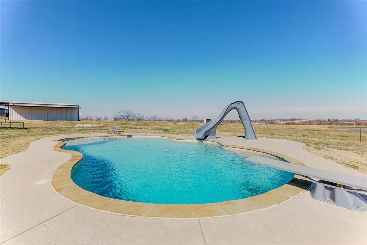 Single Family Residence For Sale in Parker County , 4600 Lone Star Road, Poolville, Texas 76487, 4 Bedroom, 3 Bathroom, 2 Garage spaces, 2,264 Sqft, built in 1998, mls#21186003, Real Estate Agent in Poolville, Homes For Sale in Parker county, Homes For Sale in Poolville, Realtor in Poolville Texas, Real Estate Brokerage Independent Realty Texas, Luminita Cordes Realtor