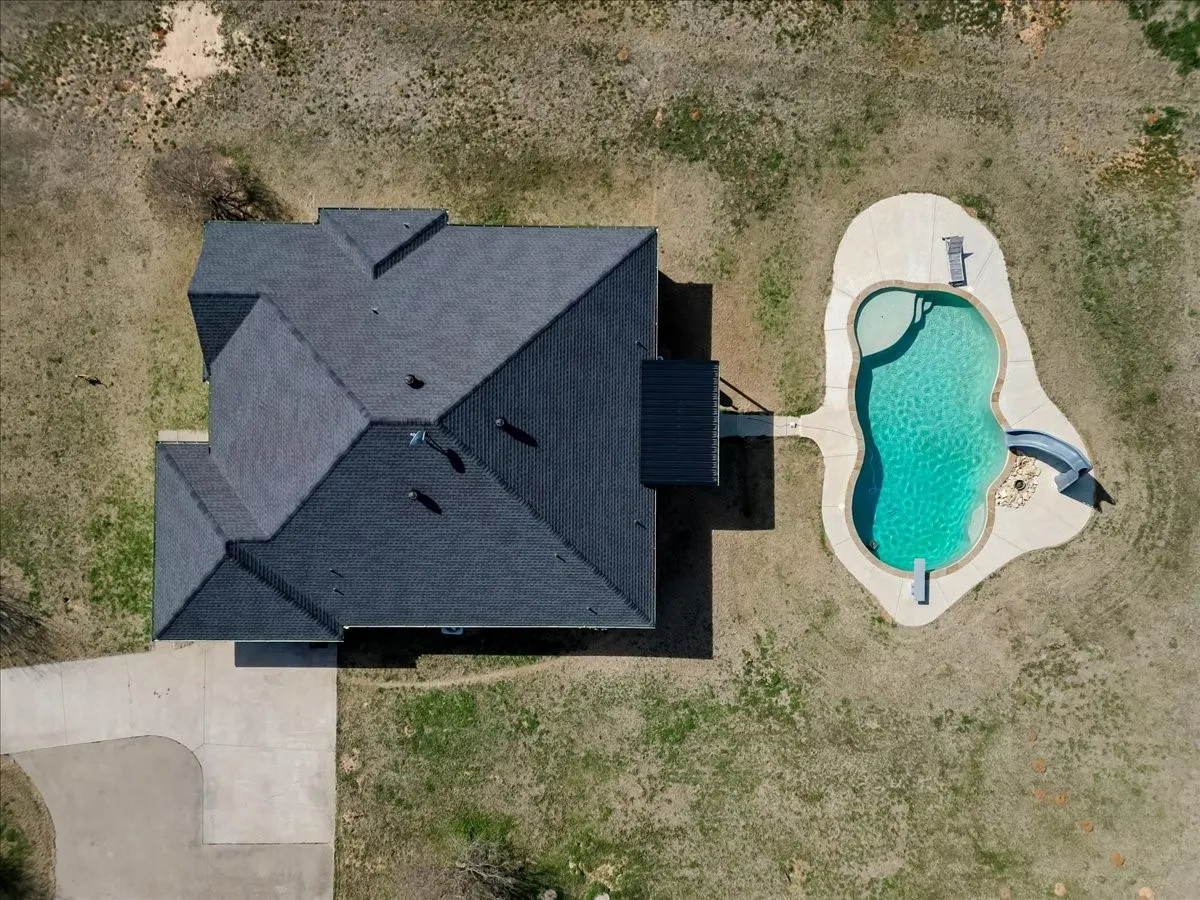 Single Family Residence For Sale in Parker County , 4600 Lone Star Road, Poolville, Texas 76487, 4 Bedroom, 3 Bathroom, 2 Garage spaces, 2,264 Sqft, built in 1998, mls#21186003, Real Estate Agent in Poolville, Homes For Sale in Parker county, Homes For Sale in Poolville, Realtor in Poolville Texas, Real Estate Brokerage Independent Realty Texas, Luminita Cordes Realtor