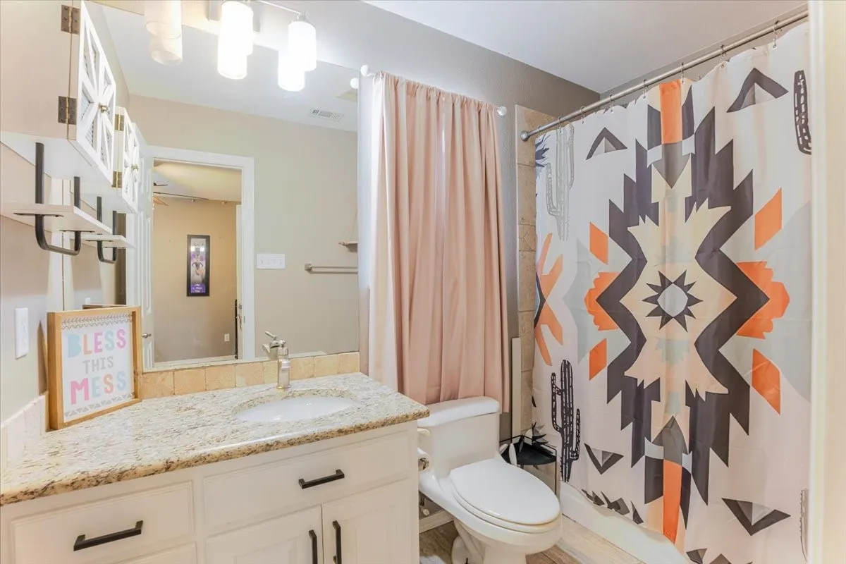 Single Family Residence For Sale in Parker County , 4600 Lone Star Road, Poolville, Texas 76487, 4 Bedroom, 3 Bathroom, 2 Garage spaces, 2,264 Sqft, built in 1998, mls#21186003, Real Estate Agent in Poolville, Homes For Sale in Parker county, Homes For Sale in Poolville, Realtor in Poolville Texas, Real Estate Brokerage Independent Realty Texas, Luminita Cordes Realtor