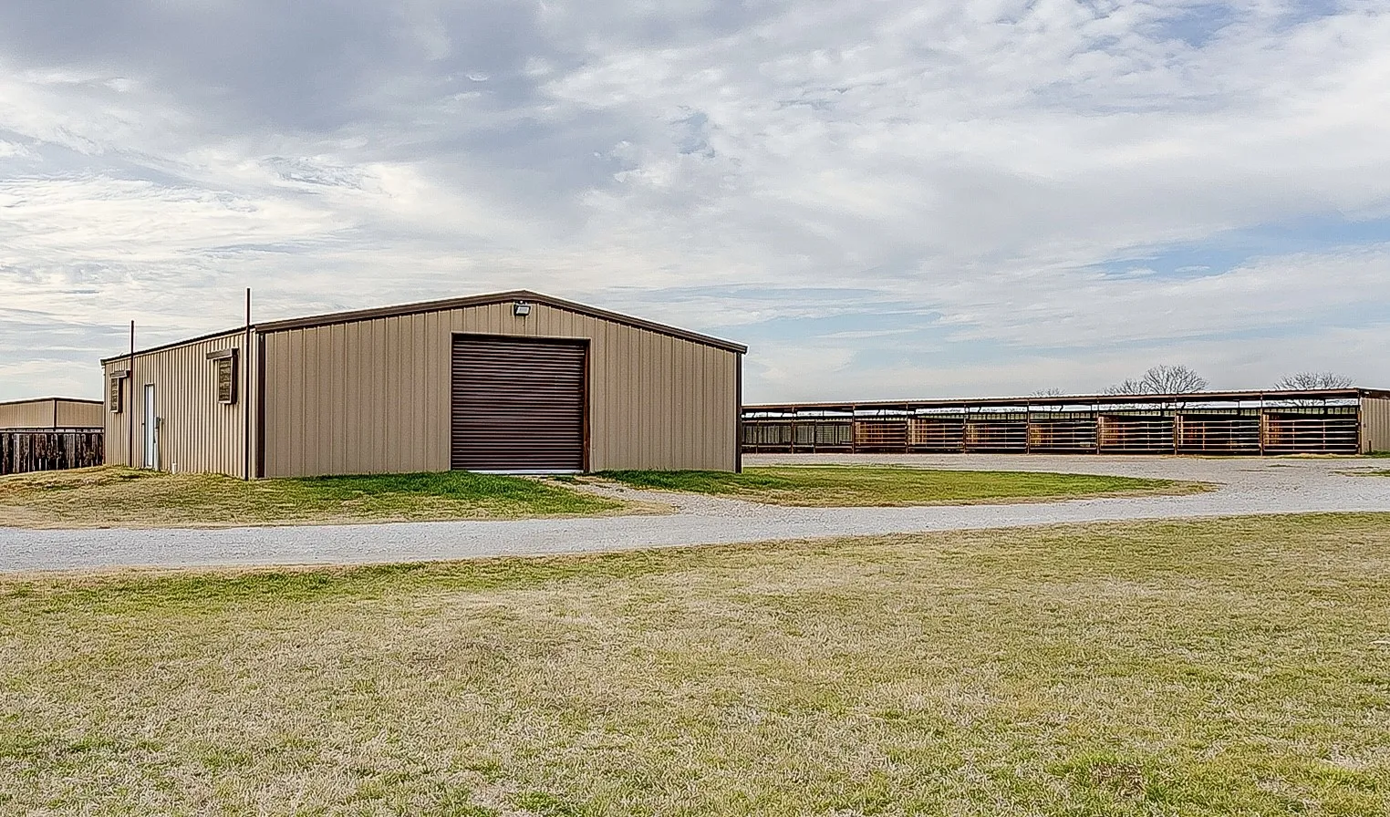 Farm For Sale in Parker County , 2220 Lazy Bend Road, Millsap, Texas 76066, 3 Bedroom, 3 Bathroom, 2 Garage spaces, 1,932 Sqft, built in 2009, mls#21184839, Real Estate Agent in Millsap, Homes For Sale in Parker county, Homes For Sale in Millsap, Realtor in Millsap Texas, Real Estate Brokerage Independent Realty Texas, Luminita Cordes Realtor