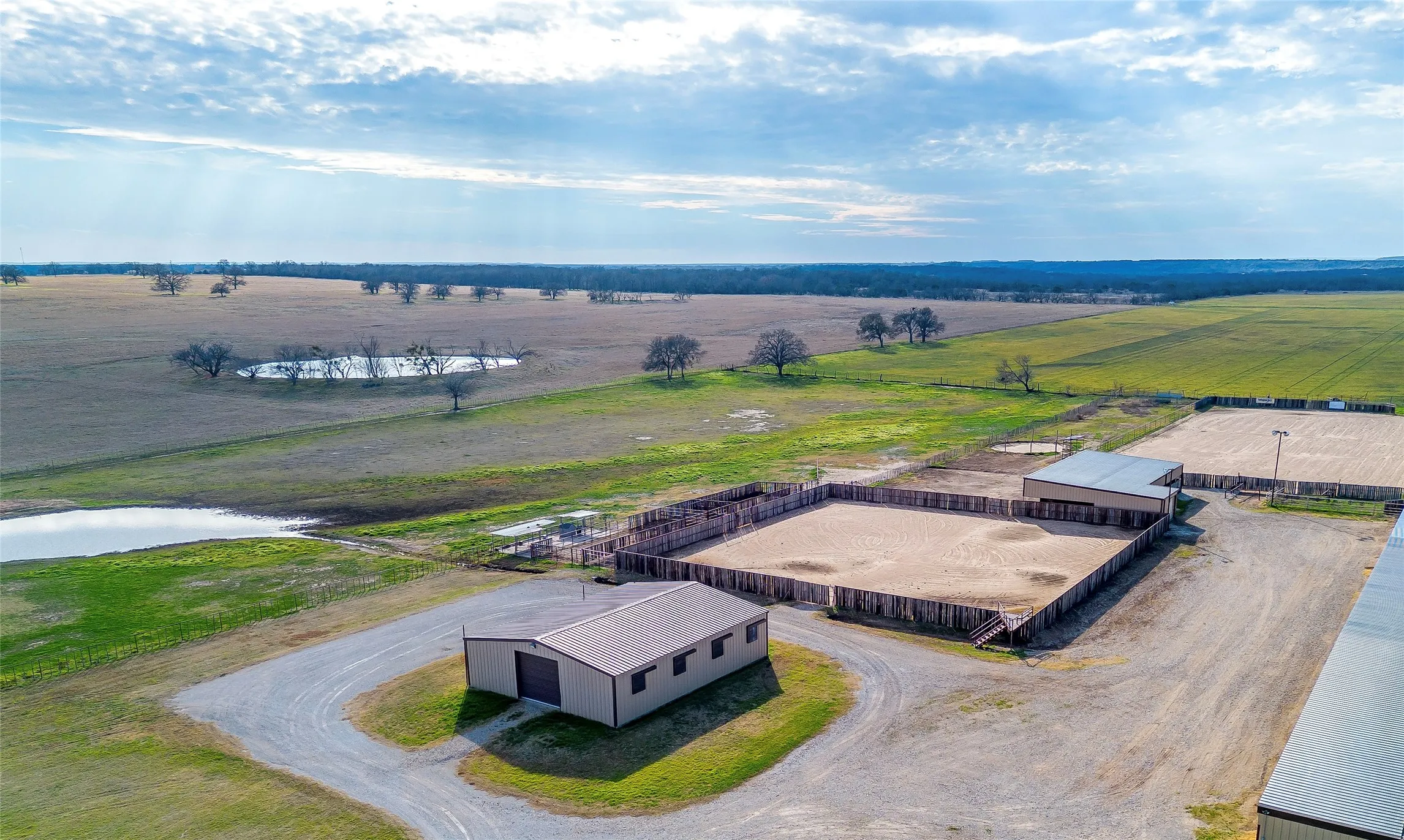 Farm For Sale in Parker County , 2220 Lazy Bend Road, Millsap, Texas 76066, 3 Bedroom, 3 Bathroom, 2 Garage spaces, 1,932 Sqft, built in 2009, mls#21184839, Real Estate Agent in Millsap, Homes For Sale in Parker county, Homes For Sale in Millsap, Realtor in Millsap Texas, Real Estate Brokerage Independent Realty Texas, Luminita Cordes Realtor