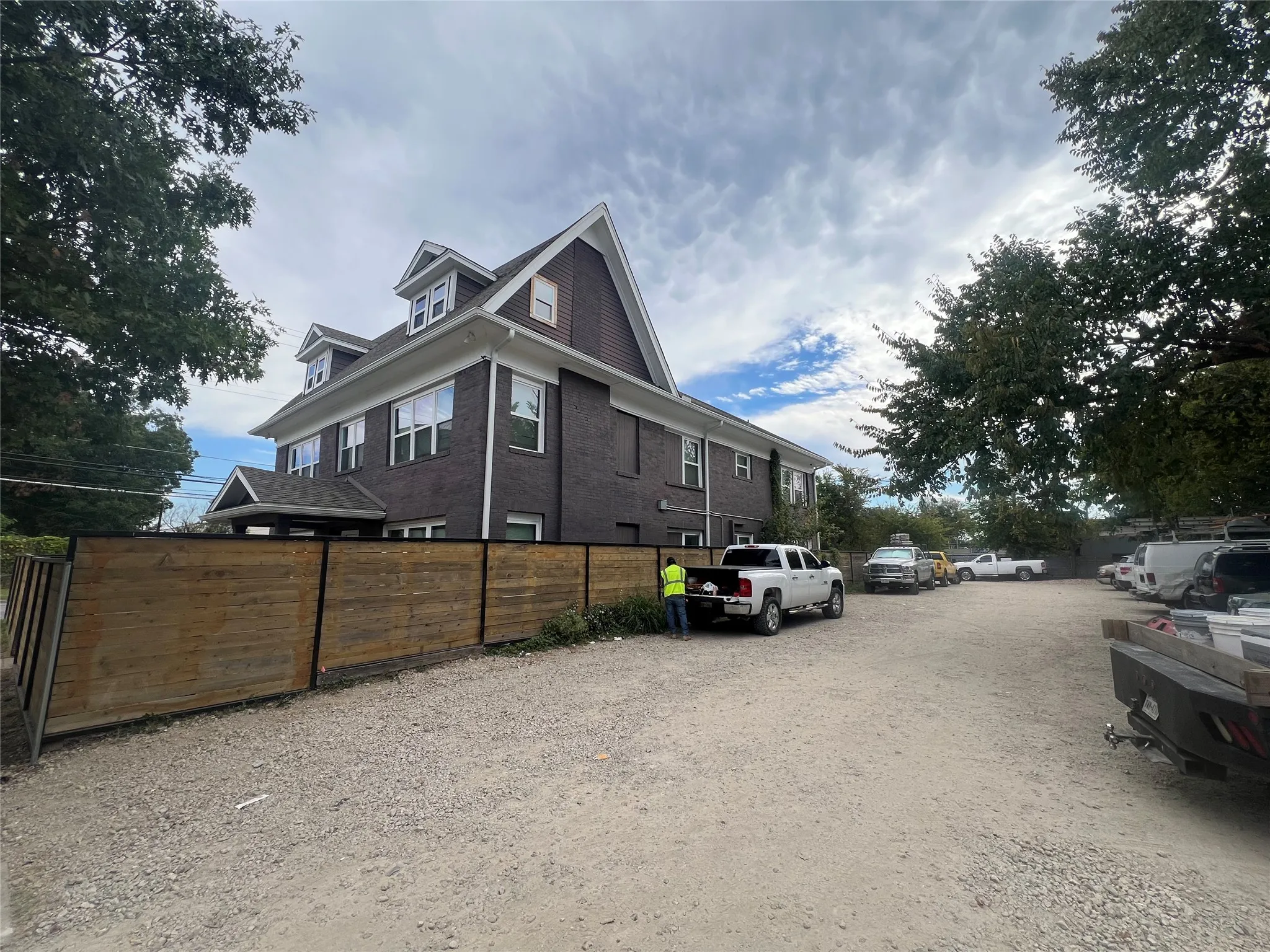 View of home's exterior