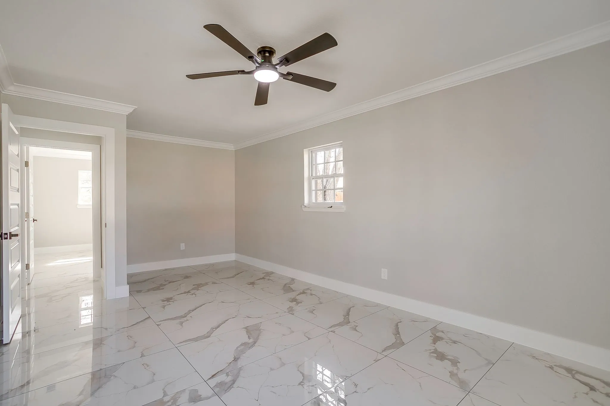 Single Family Residence For Sale in Tarrant County , 2512 Glen Garden Avenue, Fort Worth, Texas 76119, 3 Bedrooms, 2 Bathrooms, 2 Garage spaces, 1,748 Sqft, built in 1964, Preowned, Price $310,000, mls#21190419, Real Estate Agent in Fort Worth, Homes For Sale in Tarrant county, Homes For Sale in Fort Worth, Realtor in Fort Worth Texas, Real Estate Brokerage Independent Realty Texas, Luminita Cordes Realtor