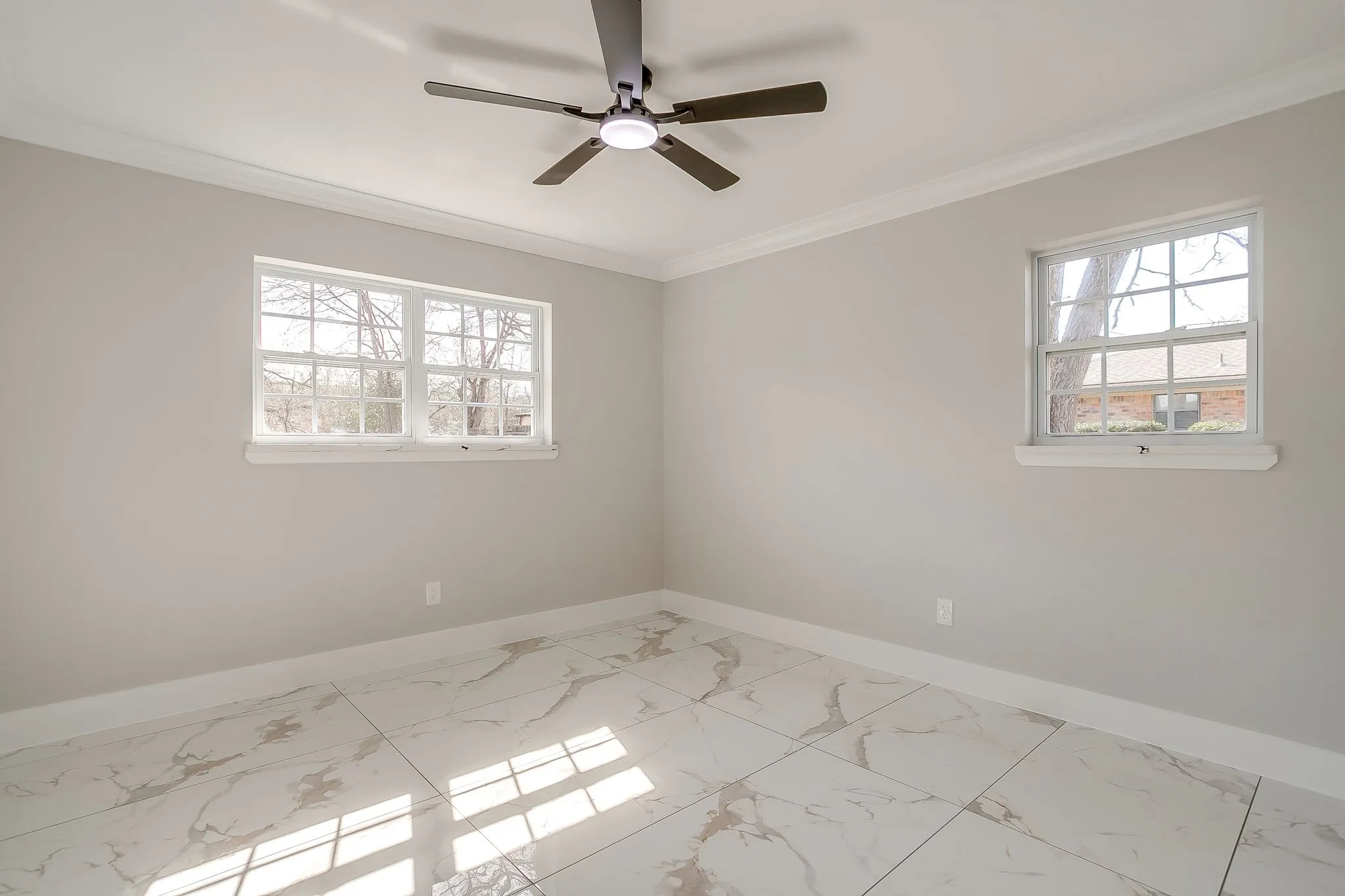 Single Family Residence For Sale in Tarrant County , 2512 Glen Garden Avenue, Fort Worth, Texas 76119, 3 Bedrooms, 2 Bathrooms, 2 Garage spaces, 1,748 Sqft, built in 1964, Preowned, Price $310,000, mls#21190419, Real Estate Agent in Fort Worth, Homes For Sale in Tarrant county, Homes For Sale in Fort Worth, Realtor in Fort Worth Texas, Real Estate Brokerage Independent Realty Texas, Luminita Cordes Realtor
