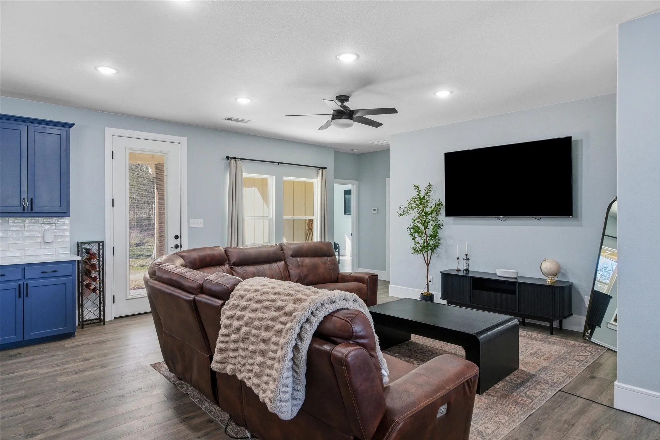 Single Family Residence For Sale in Rains County , 1159 Highway 276, Emory, Texas 75440, 3 Bedroom, 2 Bathroom, 2 Garage spaces, 1,800 Sqft, built in 2025, mls#21187370, Real Estate Agent in Emory, Homes For Sale in Rains county, Homes For Sale in Emory, Realtor in Emory Texas, Real Estate Brokerage Independent Realty Texas, Luminita Cordes Realtor