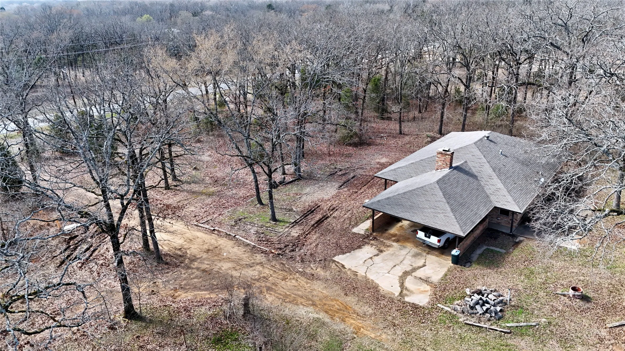 Single Family Residence For Sale in Henderson County , 6681 FM 3054, Malakoff, Texas 75148, 3 Bedroom, 2 Bathroom, Garage spaces, 1,670 Sqft, built in 1975, Preowned, mls#21190622, Real Estate Agent in Malakoff, Homes For Sale in Henderson county, Homes For Sale in Malakoff, Realtor in Malakoff Texas, Real Estate Brokerage Independent Realty Texas, Luminita Cordes Realtor