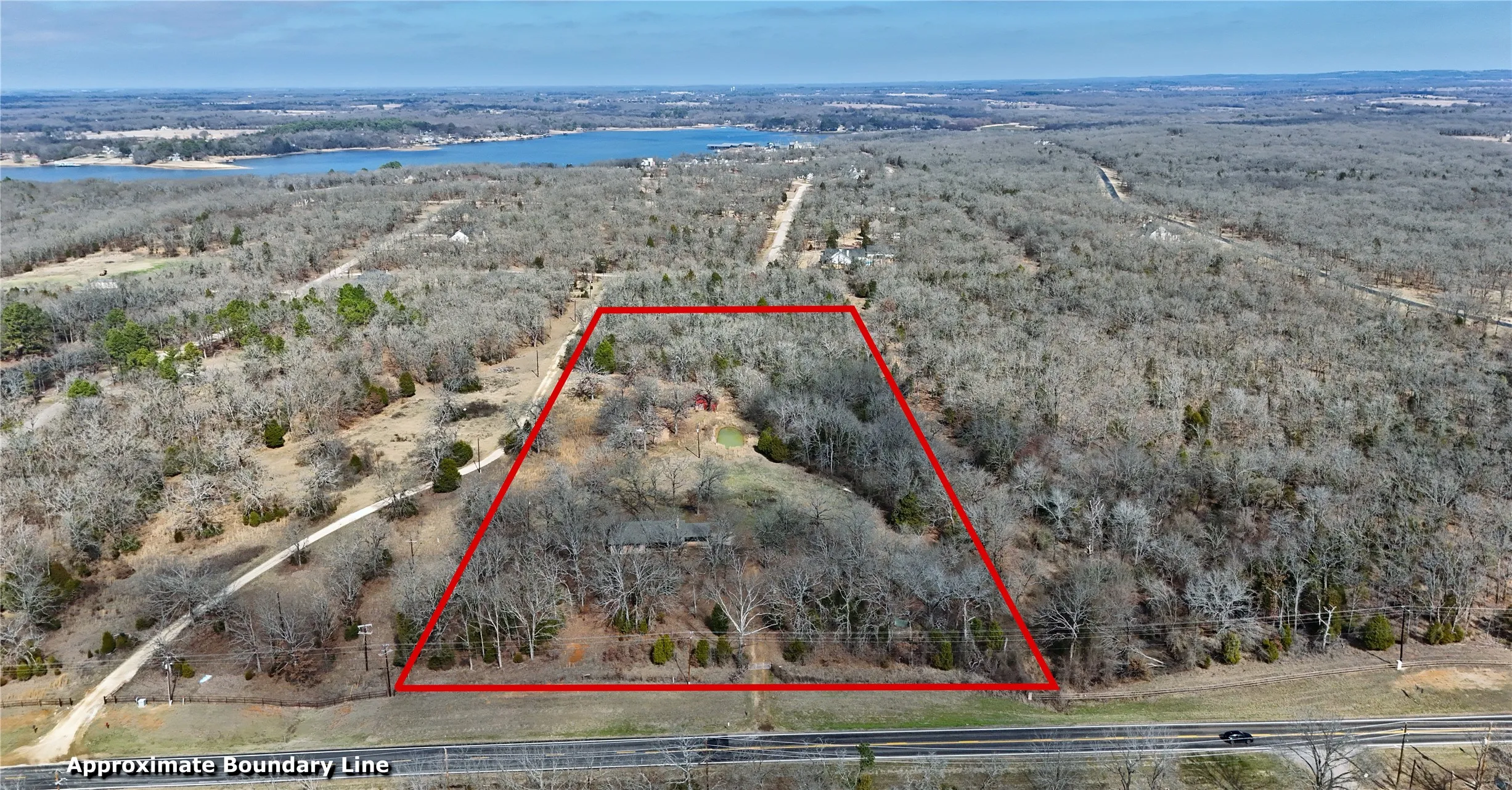 Single Family Residence For Sale in Henderson County , 6681 FM 3054, Malakoff, Texas 75148, 3 Bedroom, 2 Bathroom, Garage spaces, 1,670 Sqft, built in 1975, Preowned, mls#21190622, Real Estate Agent in Malakoff, Homes For Sale in Henderson county, Homes For Sale in Malakoff, Realtor in Malakoff Texas, Real Estate Brokerage Independent Realty Texas, Luminita Cordes Realtor