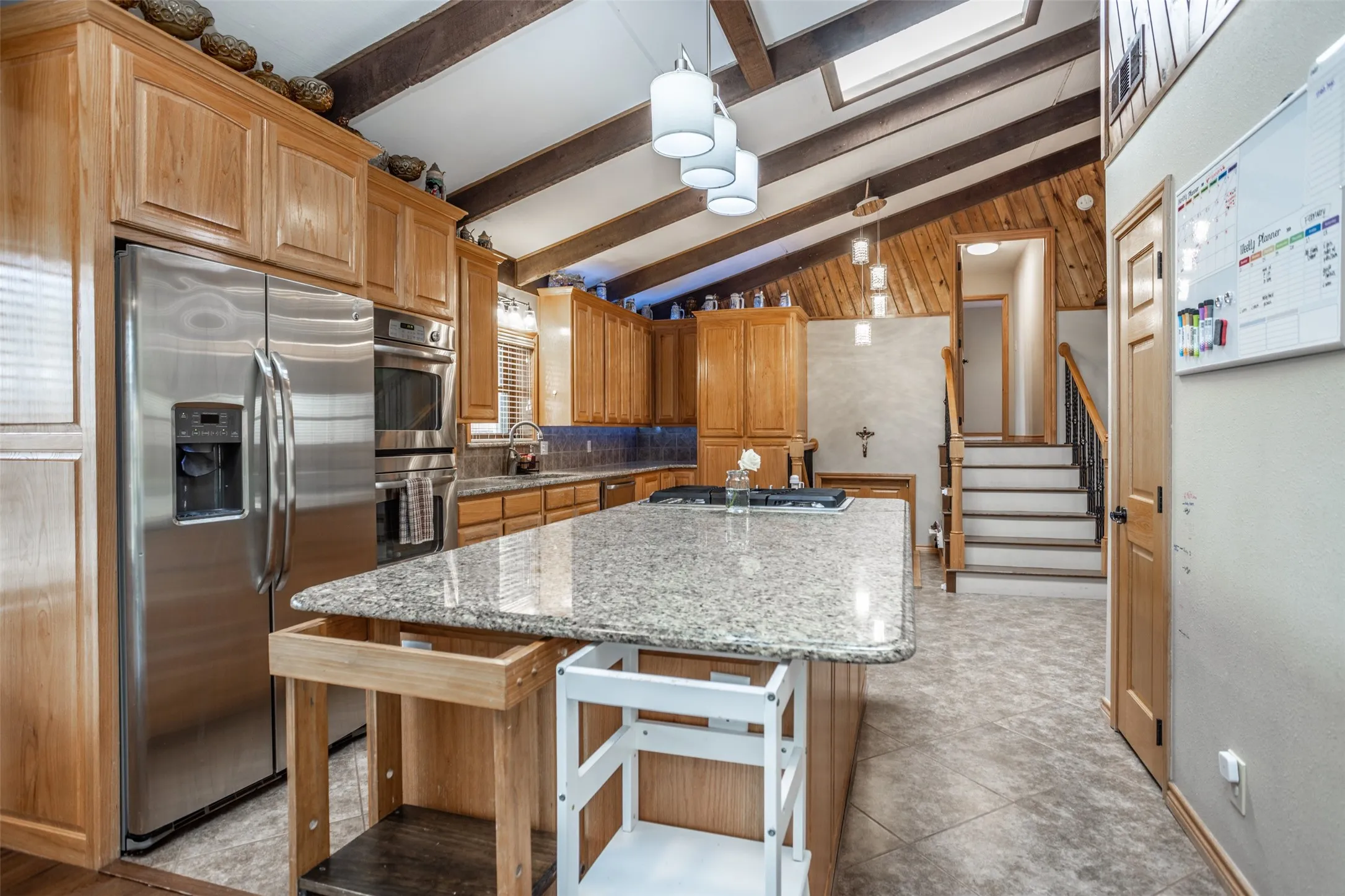 Single Family Residence For Sale in Cooke County , 231 Hickory Street, Lindsay, Texas 76250, 3 Bedroom, 3 Bathroom, 2 Garage spaces, 2,549 Sqft, built in 1980, Preowned, Price $575,000, mls#21189593, Real Estate Agent in Lindsay, Homes For Sale in Cooke county, Homes For Sale in Lindsay, Realtor in Lindsay Texas, Real Estate Brokerage Independent Realty Texas, Luminita Cordes Realtor