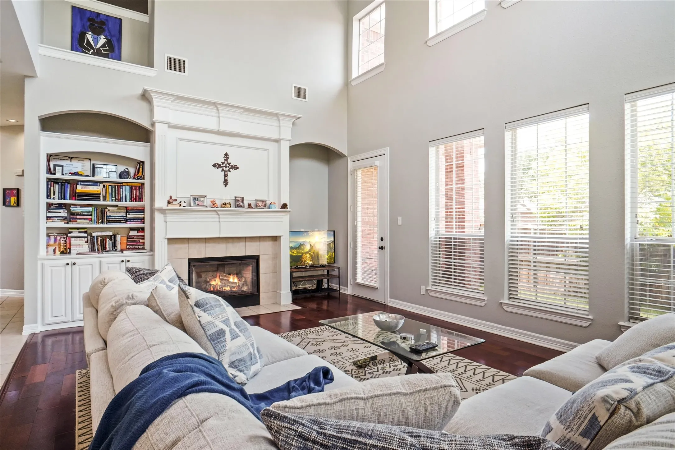 Single Family Residence For Sale in Dallas County , 984 E Bethel School Road, Coppell, Texas 75019, 5 Bedroom, 4 Bathroom, 3 Garage spaces, 3,610 Sqft, built in 1998, Preowned, mls#21185983, Real Estate Agent in Coppell, Homes For Sale in Dallas county, Homes For Sale in Coppell, Realtor in Coppell Texas, Real Estate Brokerage Independent Realty Texas, Luminita Cordes Realtor