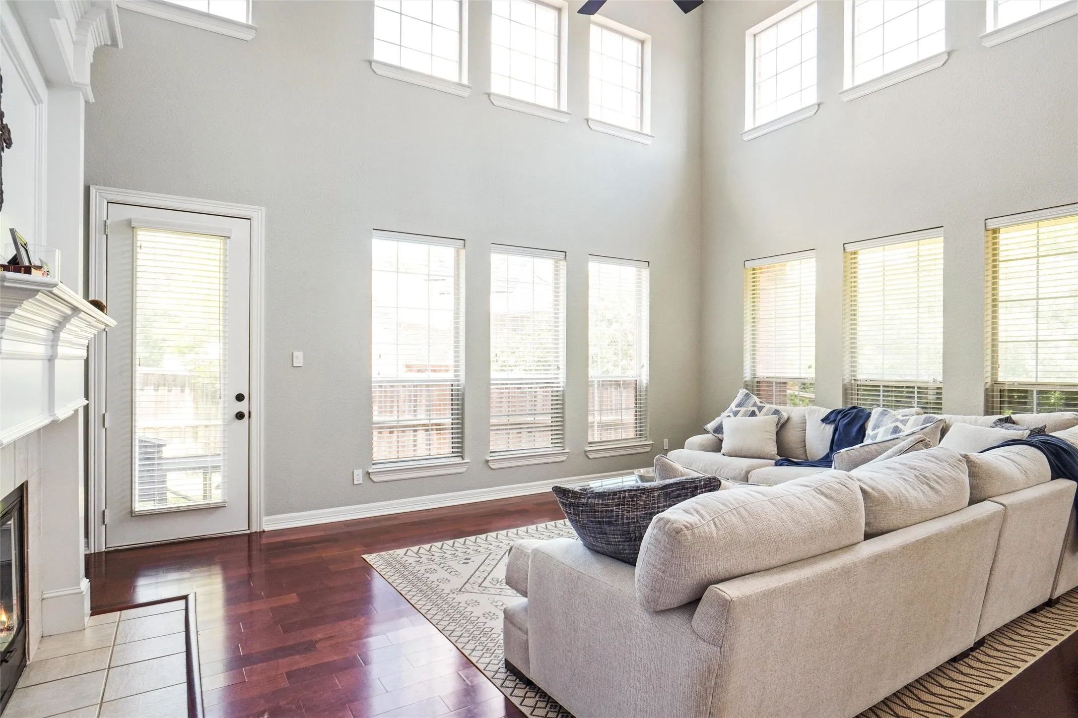 Single Family Residence For Sale in Dallas County , 984 E Bethel School Road, Coppell, Texas 75019, 5 Bedroom, 4 Bathroom, 3 Garage spaces, 3,610 Sqft, built in 1998, Preowned, mls#21185983, Real Estate Agent in Coppell, Homes For Sale in Dallas county, Homes For Sale in Coppell, Realtor in Coppell Texas, Real Estate Brokerage Independent Realty Texas, Luminita Cordes Realtor