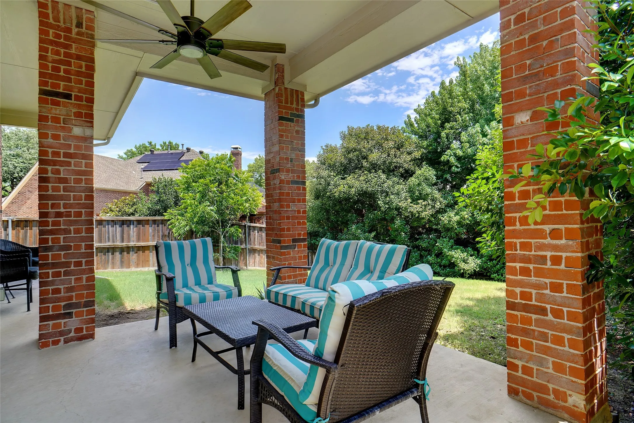 Single Family Residence For Sale in Dallas County , 984 E Bethel School Road, Coppell, Texas 75019, 5 Bedroom, 4 Bathroom, 3 Garage spaces, 3,610 Sqft, built in 1998, Preowned, mls#21185983, Real Estate Agent in Coppell, Homes For Sale in Dallas county, Homes For Sale in Coppell, Realtor in Coppell Texas, Real Estate Brokerage Independent Realty Texas, Luminita Cordes Realtor