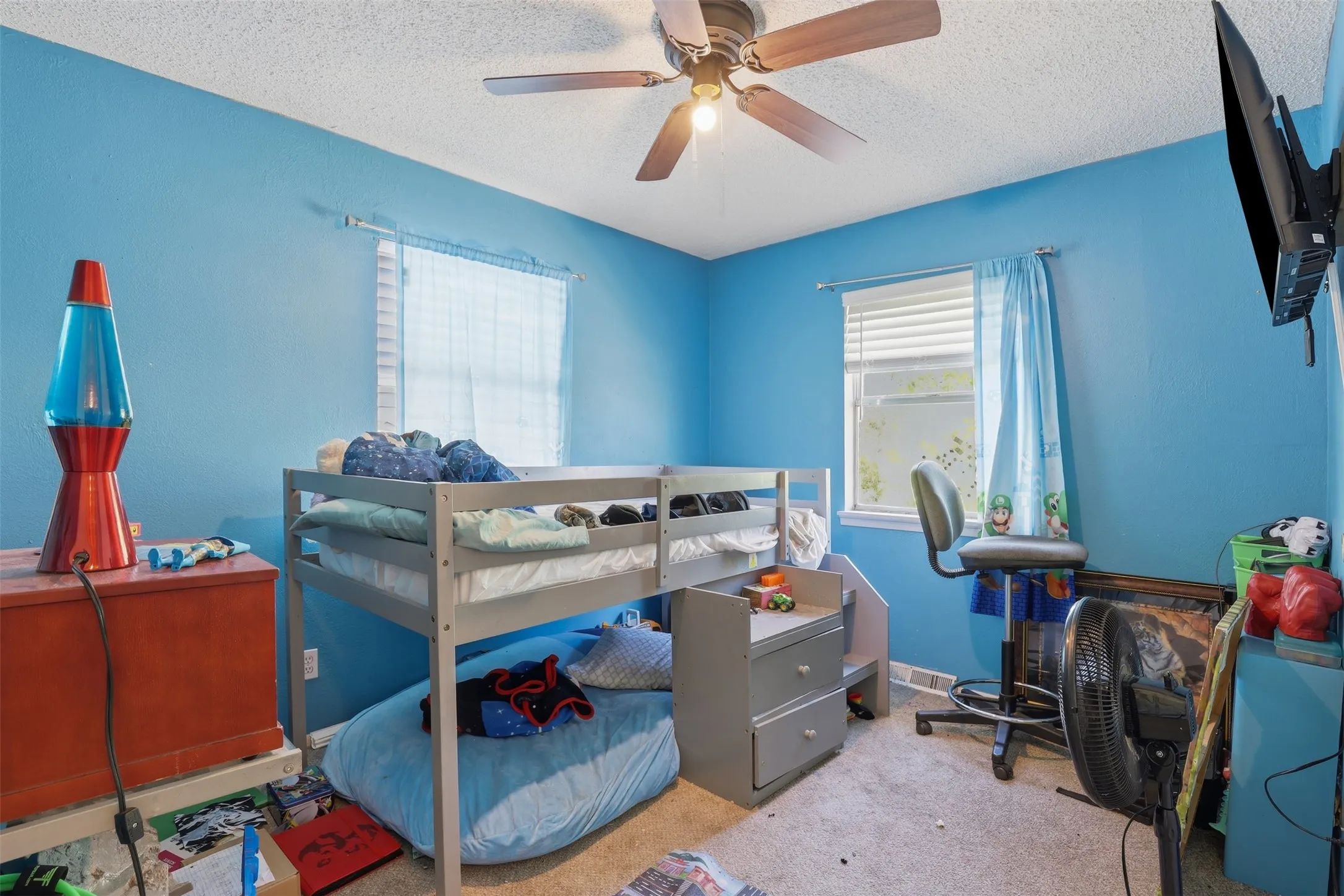 Single Family Residence For Sale in Hood County , 500 W Rucker Street, Granbury, Texas 76048, 5 Bedroom, 3 Bathroom, Garage spaces, 2,040 Sqft, built in 1976, mls#21177984, Real Estate Agent in Granbury, Homes For Sale in Hood county, Homes For Sale in Granbury, Realtor in Granbury Texas, Real Estate Brokerage Independent Realty Texas, Luminita Cordes Realtor