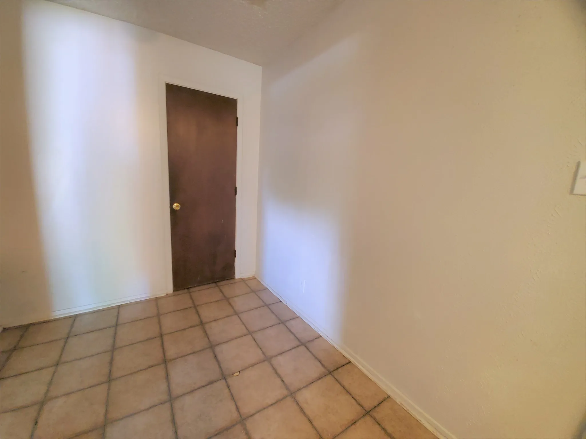 Duplex For Rent in Denton County , 1002 Mulkey Lane, Denton, Texas 76209, 3 Bedroom, 1 Bathroom, Garage spaces, 1,108 Sqft, built in 1993, Preowned, mls#21190701, Real Estate Agent in Denton, Homes For Rent in Denton county, Homes For Rent in Denton, Realtor in Denton Texas, Real Estate Brokerage Independent Realty Texas, Luminita Cordes Realtor