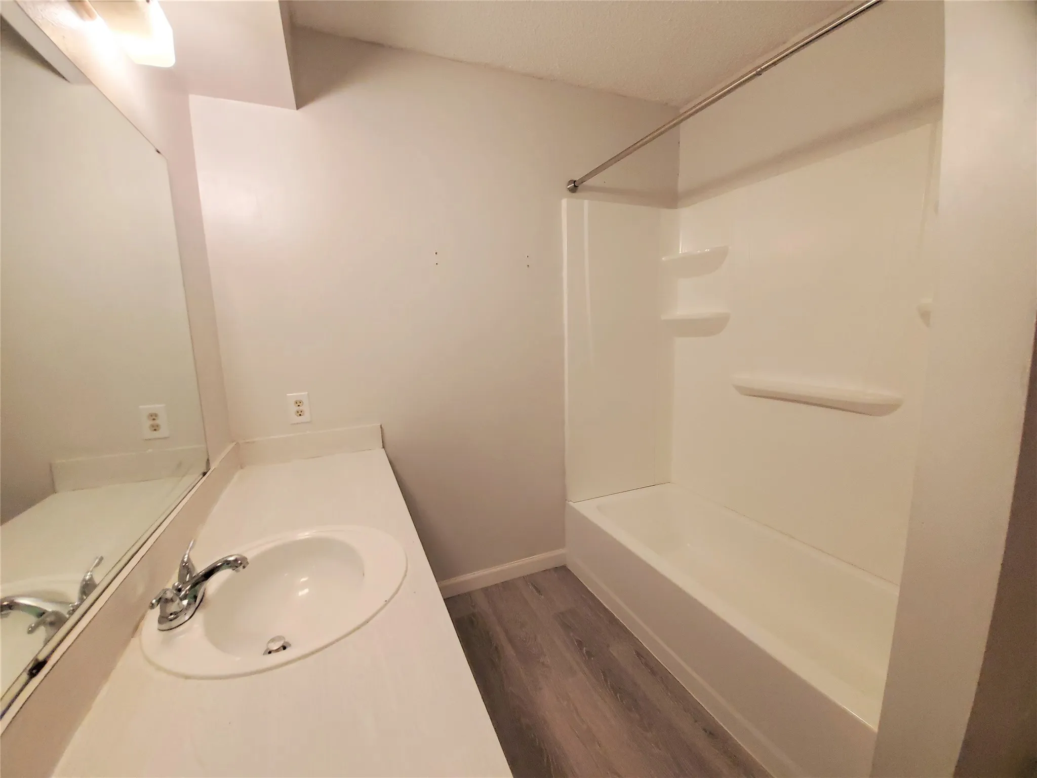 Duplex For Rent in Denton County , 1002 Mulkey Lane, Denton, Texas 76209, 3 Bedroom, 1 Bathroom, Garage spaces, 1,108 Sqft, built in 1993, Preowned, mls#21190701, Real Estate Agent in Denton, Homes For Rent in Denton county, Homes For Rent in Denton, Realtor in Denton Texas, Real Estate Brokerage Independent Realty Texas, Luminita Cordes Realtor