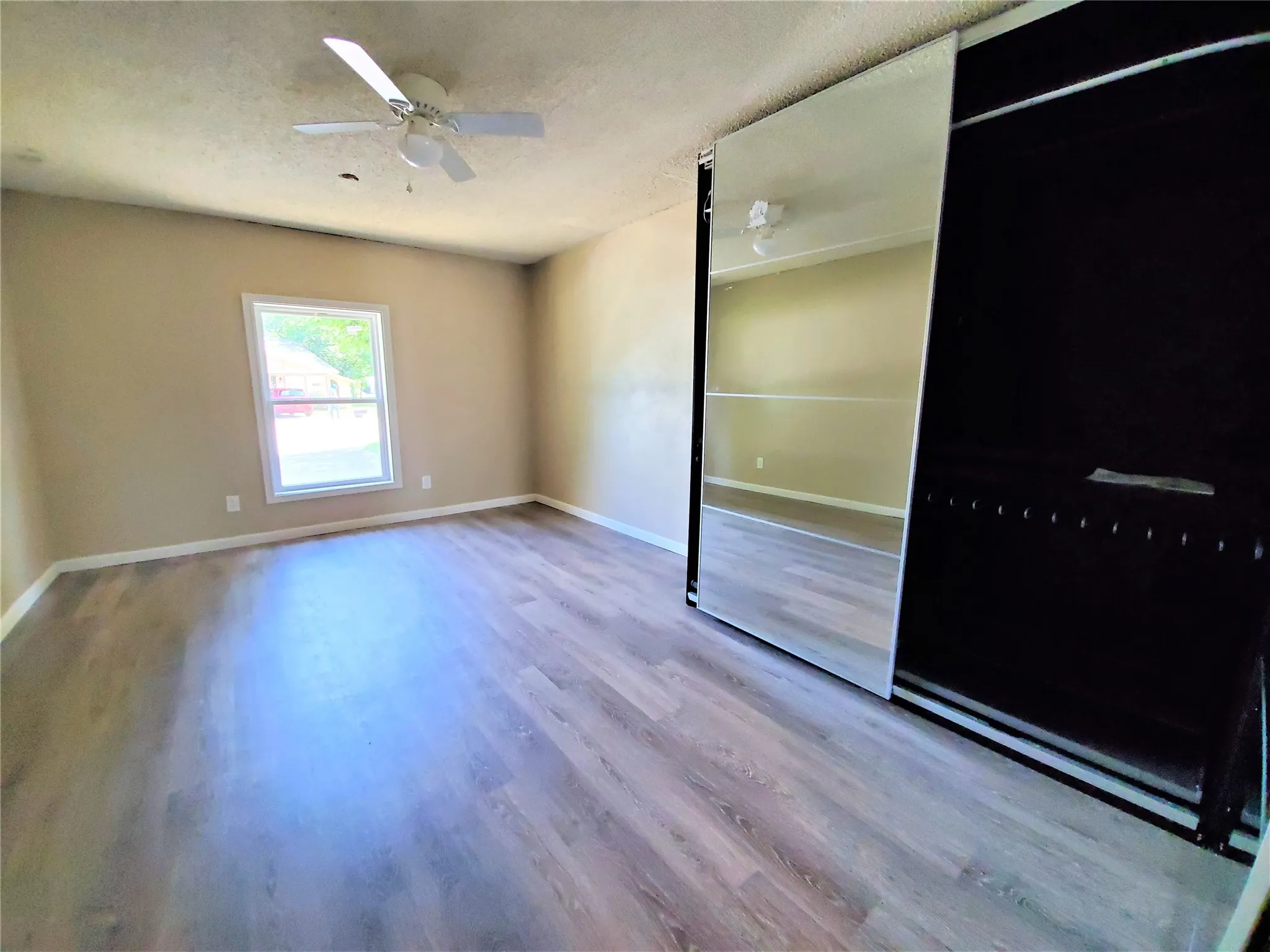 Duplex For Rent in Denton County , 1002 Mulkey Lane, Denton, Texas 76209, 3 Bedroom, 1 Bathroom, Garage spaces, 1,108 Sqft, built in 1993, Preowned, mls#21190701, Real Estate Agent in Denton, Homes For Rent in Denton county, Homes For Rent in Denton, Realtor in Denton Texas, Real Estate Brokerage Independent Realty Texas, Luminita Cordes Realtor