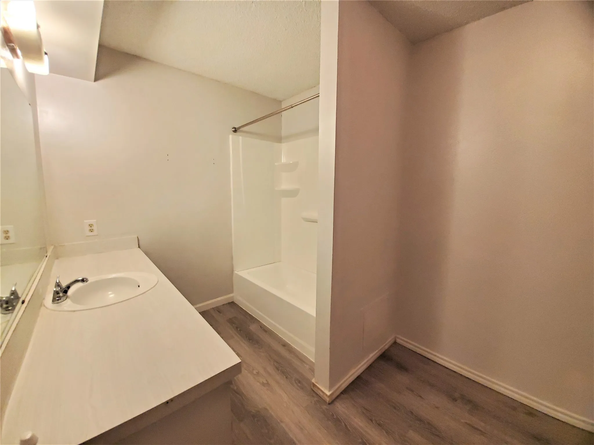 Duplex For Rent in Denton County , 1002 Mulkey Lane, Denton, Texas 76209, 3 Bedroom, 1 Bathroom, Garage spaces, 1,108 Sqft, built in 1993, Preowned, mls#21190701, Real Estate Agent in Denton, Homes For Rent in Denton county, Homes For Rent in Denton, Realtor in Denton Texas, Real Estate Brokerage Independent Realty Texas, Luminita Cordes Realtor