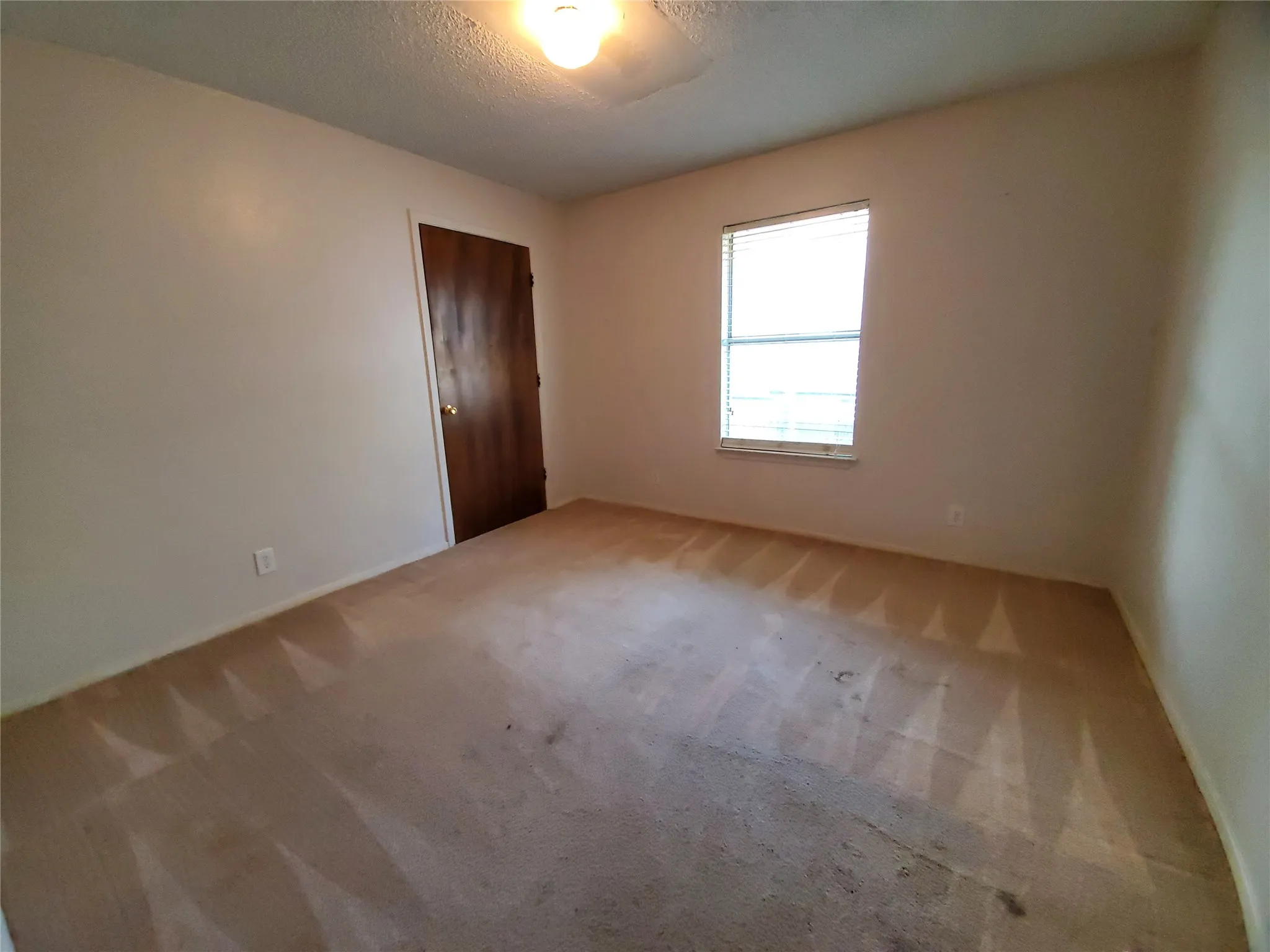 Duplex For Rent in Denton County , 1002 Mulkey Lane, Denton, Texas 76209, 3 Bedroom, 1 Bathroom, Garage spaces, 1,108 Sqft, built in 1993, Preowned, mls#21190701, Real Estate Agent in Denton, Homes For Rent in Denton county, Homes For Rent in Denton, Realtor in Denton Texas, Real Estate Brokerage Independent Realty Texas, Luminita Cordes Realtor