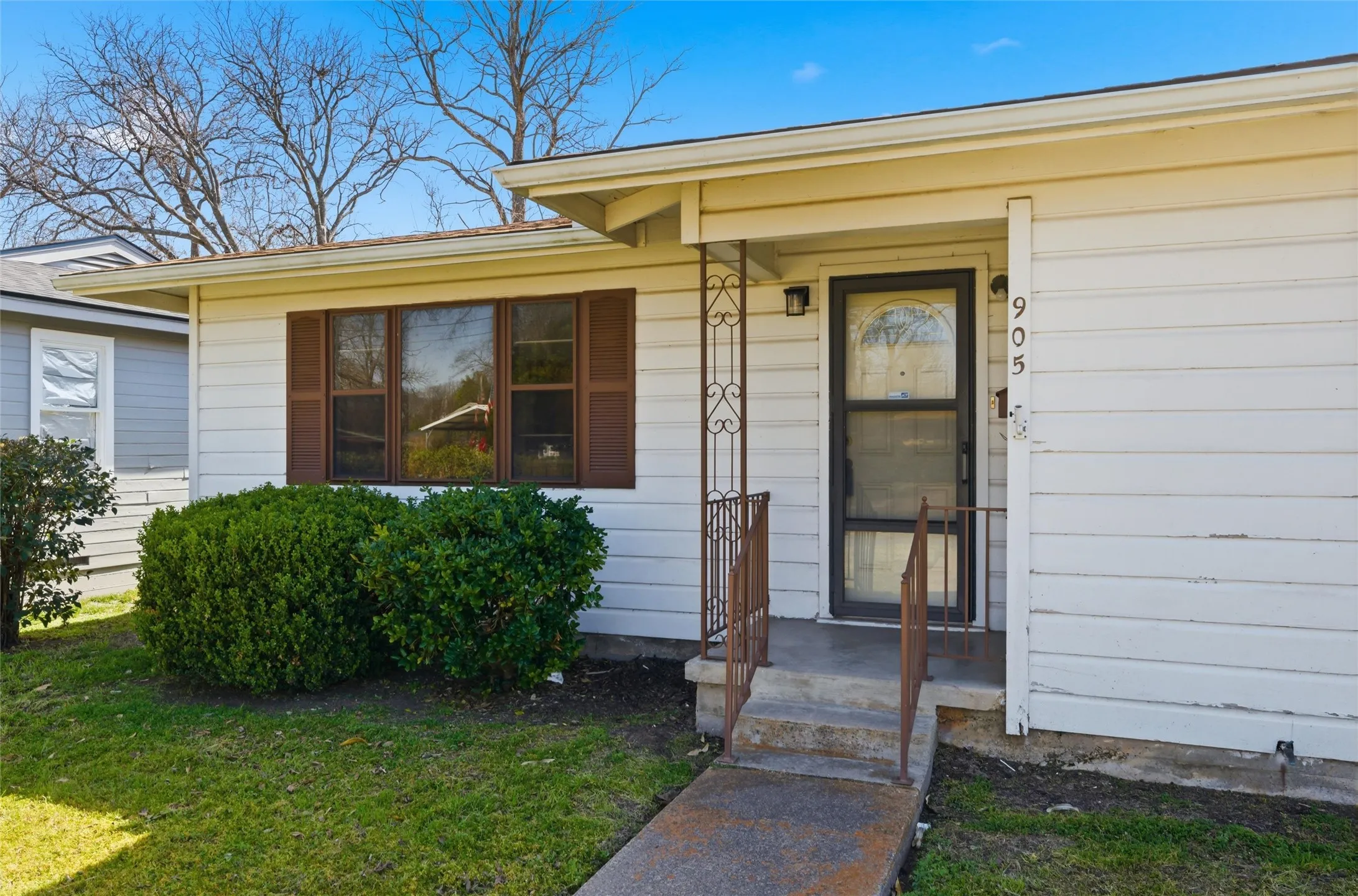 Single Family Residence For Sale in Mc Lennan County , 905 Carver Street, Waco, Texas 76704, 3 Bedroom, 1 Bathroom, Garage spaces, 976 Sqft, built in 1968, mls#21179977, Real Estate Agent in Waco, Homes For Sale in Mc Lennan county, Homes For Sale in Waco, Realtor in Waco Texas, Real Estate Brokerage Independent Realty Texas, Luminita Cordes Realtor