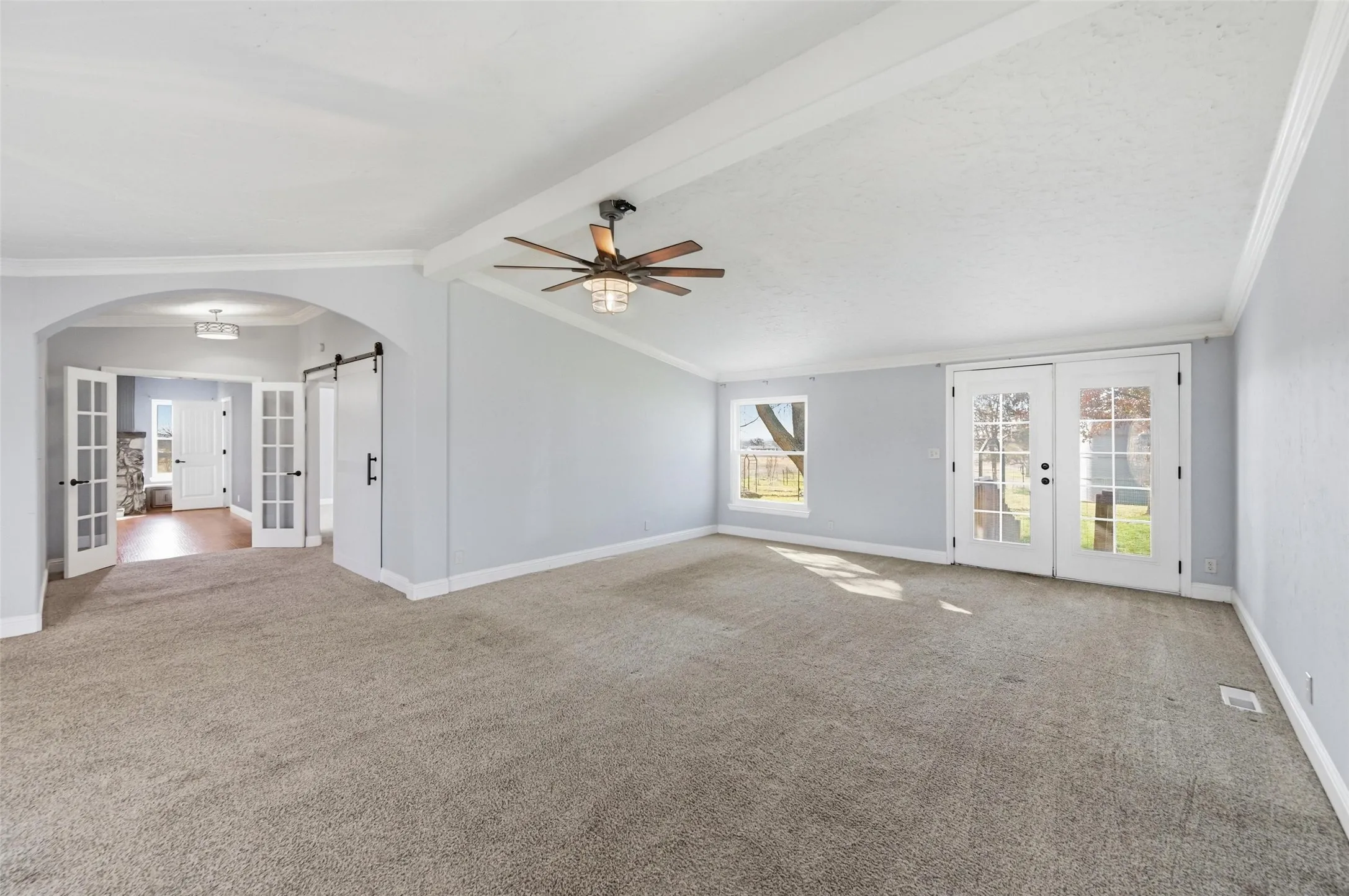 Single Family Residence For Sale in Johnson County , 1050 Stadium Drive, Joshua, Texas 76058, 3 Bedroom, 2 Bathroom, Garage spaces, 2,010 Sqft, built in 1988, Preowned, mls#21190246, Real Estate Agent in Joshua, Homes For Sale in Johnson county, Homes For Sale in Joshua, Realtor in Joshua Texas, Real Estate Brokerage Independent Realty Texas, Luminita Cordes Realtor