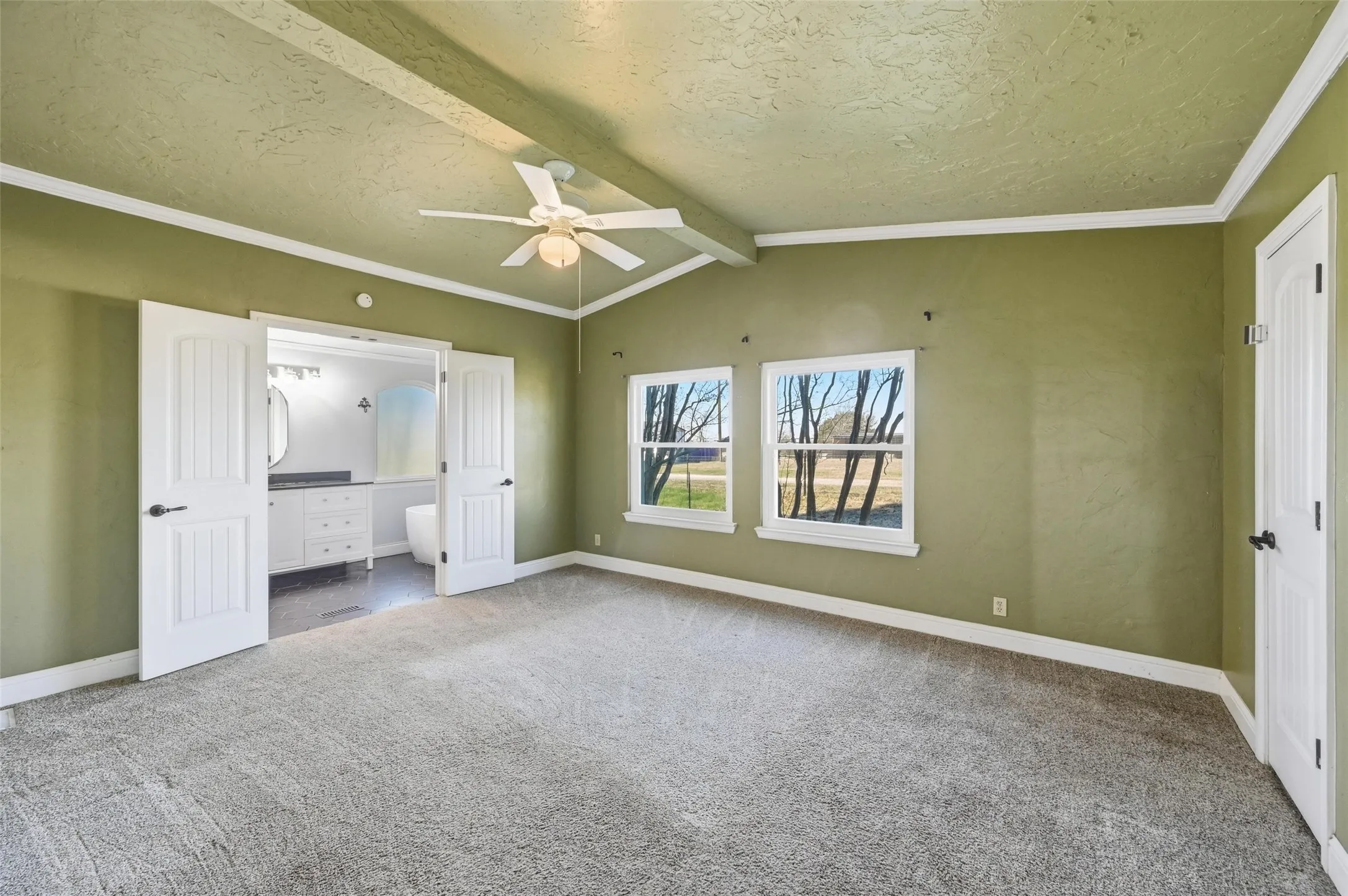 Single Family Residence For Sale in Johnson County , 1050 Stadium Drive, Joshua, Texas 76058, 3 Bedroom, 2 Bathroom, Garage spaces, 2,010 Sqft, built in 1988, Preowned, mls#21190246, Real Estate Agent in Joshua, Homes For Sale in Johnson county, Homes For Sale in Joshua, Realtor in Joshua Texas, Real Estate Brokerage Independent Realty Texas, Luminita Cordes Realtor