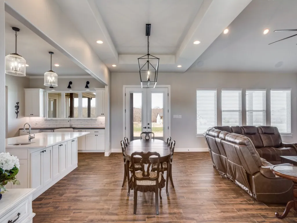 Single Family Residence For Sale in Parker County , 2000 Ragland Trail, Azle, Texas 76020, 4 Bedroom, 4 Bathroom, 3 Garage spaces, 3,059 Sqft, built in 2021, Preowned, mls#21184801, Real Estate Agent in Azle, Homes For Sale in Parker county, Homes For Sale in Azle, Realtor in Azle Texas, Real Estate Brokerage Independent Realty Texas, Luminita Cordes Realtor