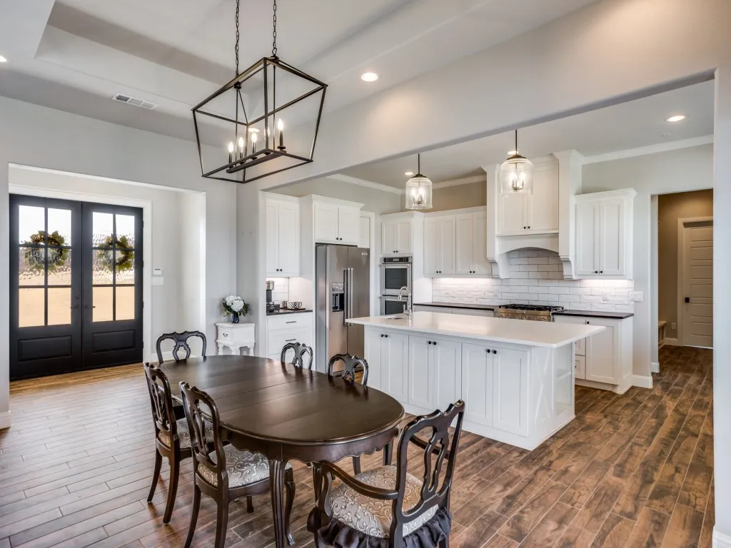 Single Family Residence For Sale in Parker County , 2000 Ragland Trail, Azle, Texas 76020, 4 Bedroom, 4 Bathroom, 3 Garage spaces, 3,059 Sqft, built in 2021, Preowned, mls#21184801, Real Estate Agent in Azle, Homes For Sale in Parker county, Homes For Sale in Azle, Realtor in Azle Texas, Real Estate Brokerage Independent Realty Texas, Luminita Cordes Realtor