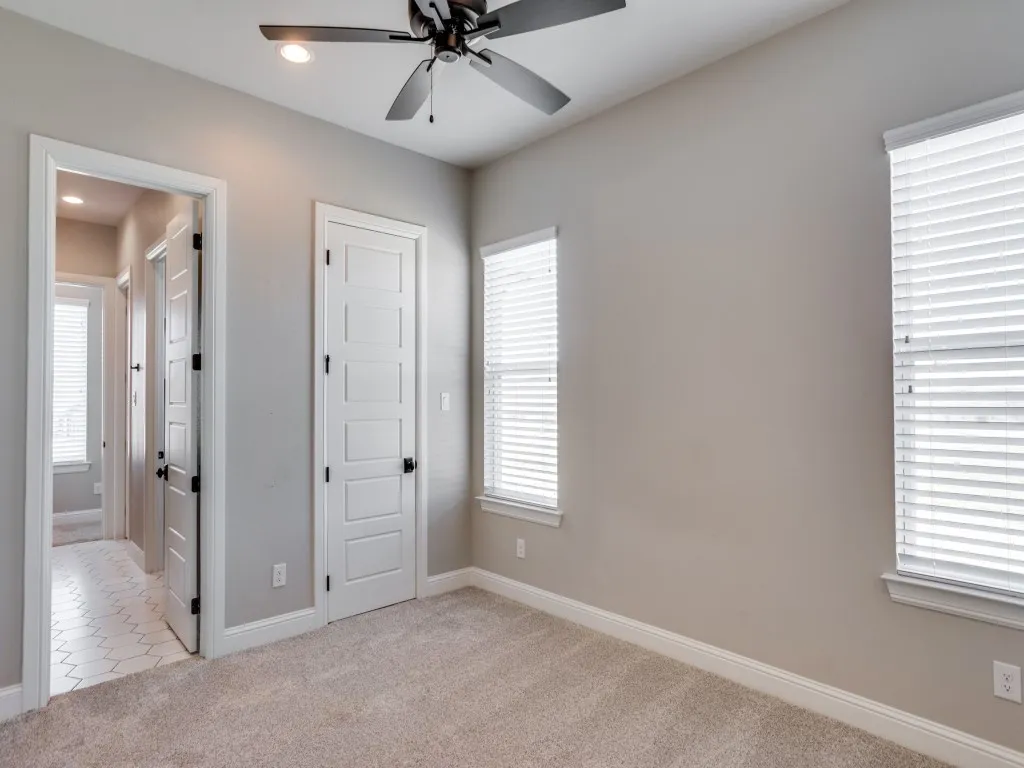 Single Family Residence For Sale in Parker County , 2000 Ragland Trail, Azle, Texas 76020, 4 Bedroom, 4 Bathroom, 3 Garage spaces, 3,059 Sqft, built in 2021, Preowned, mls#21184801, Real Estate Agent in Azle, Homes For Sale in Parker county, Homes For Sale in Azle, Realtor in Azle Texas, Real Estate Brokerage Independent Realty Texas, Luminita Cordes Realtor