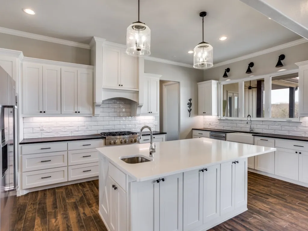 Single Family Residence For Sale in Parker County , 2000 Ragland Trail, Azle, Texas 76020, 4 Bedroom, 4 Bathroom, 3 Garage spaces, 3,059 Sqft, built in 2021, Preowned, mls#21184801, Real Estate Agent in Azle, Homes For Sale in Parker county, Homes For Sale in Azle, Realtor in Azle Texas, Real Estate Brokerage Independent Realty Texas, Luminita Cordes Realtor