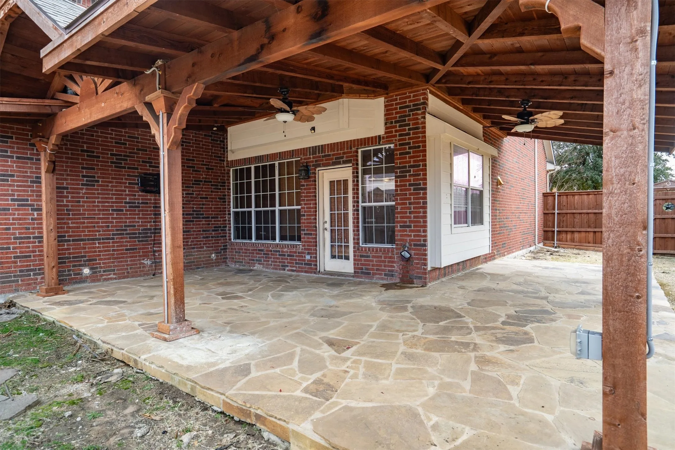Single Family Residence For Sale in Denton County , 1128 Patch Grove Drive, Frisco, Texas 75033, 5 Bedroom, 3 Bathroom, 3 Garage spaces, 2,992 Sqft, built in 2007, mls#21161137, Real Estate Agent in Frisco, Homes For Sale in Denton county, Homes For Sale in Frisco, Realtor in Frisco Texas, Real Estate Brokerage Independent Realty Texas, Luminita Cordes Realtor