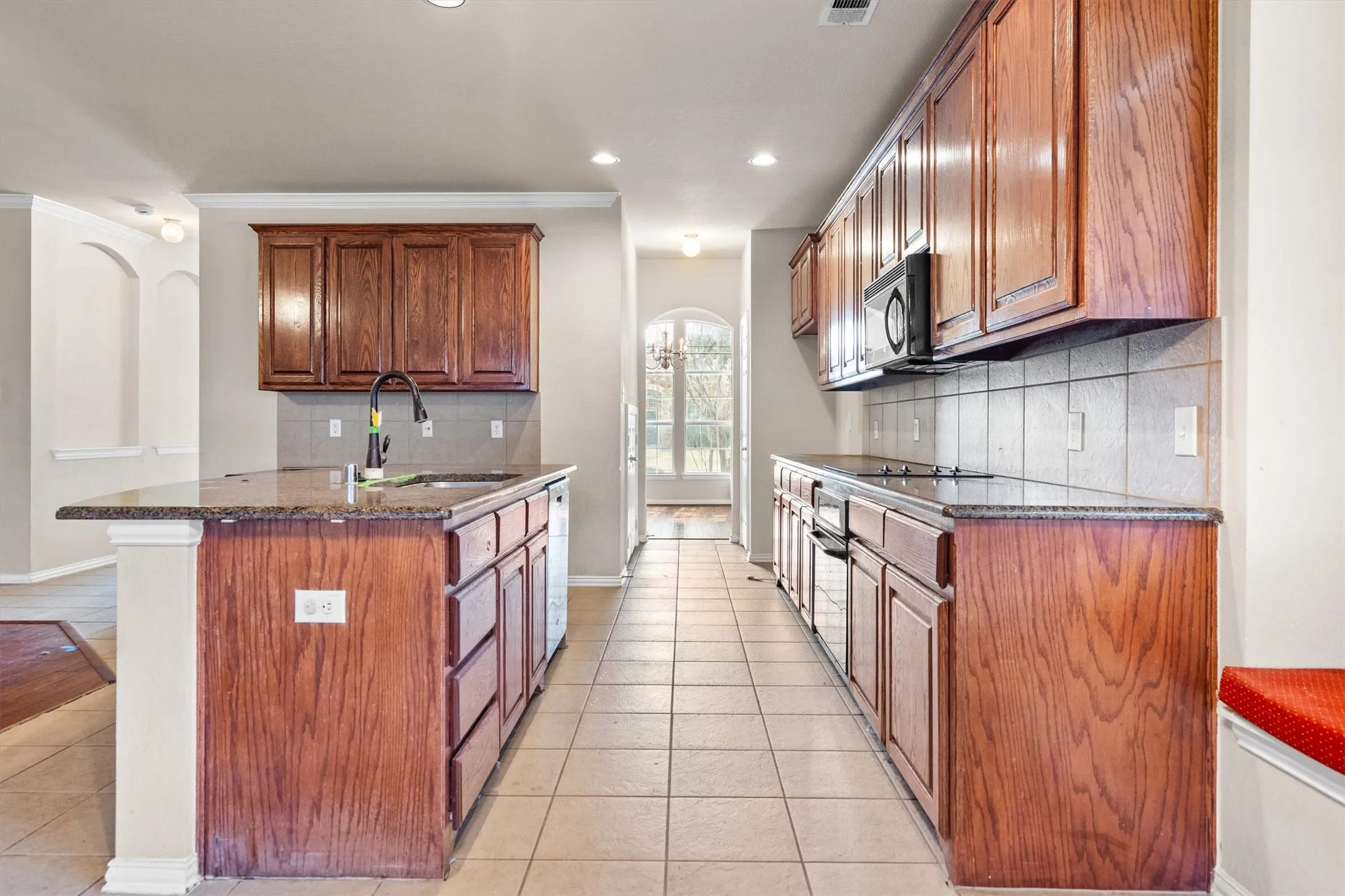Single Family Residence For Sale in Denton County , 1128 Patch Grove Drive, Frisco, Texas 75033, 5 Bedroom, 3 Bathroom, 3 Garage spaces, 2,992 Sqft, built in 2007, mls#21161137, Real Estate Agent in Frisco, Homes For Sale in Denton county, Homes For Sale in Frisco, Realtor in Frisco Texas, Real Estate Brokerage Independent Realty Texas, Luminita Cordes Realtor