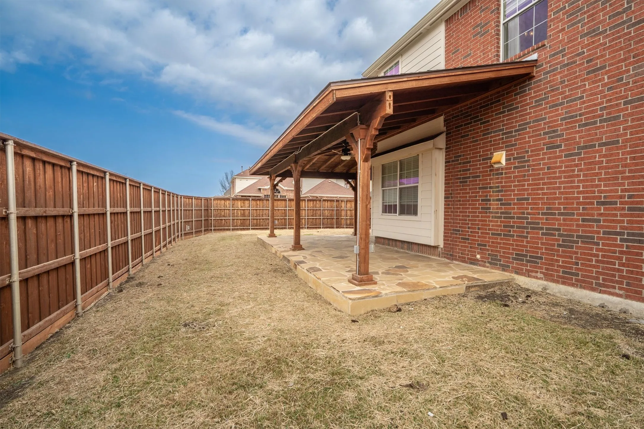 Single Family Residence For Sale in Denton County , 1128 Patch Grove Drive, Frisco, Texas 75033, 5 Bedroom, 3 Bathroom, 3 Garage spaces, 2,992 Sqft, built in 2007, mls#21161137, Real Estate Agent in Frisco, Homes For Sale in Denton county, Homes For Sale in Frisco, Realtor in Frisco Texas, Real Estate Brokerage Independent Realty Texas, Luminita Cordes Realtor
