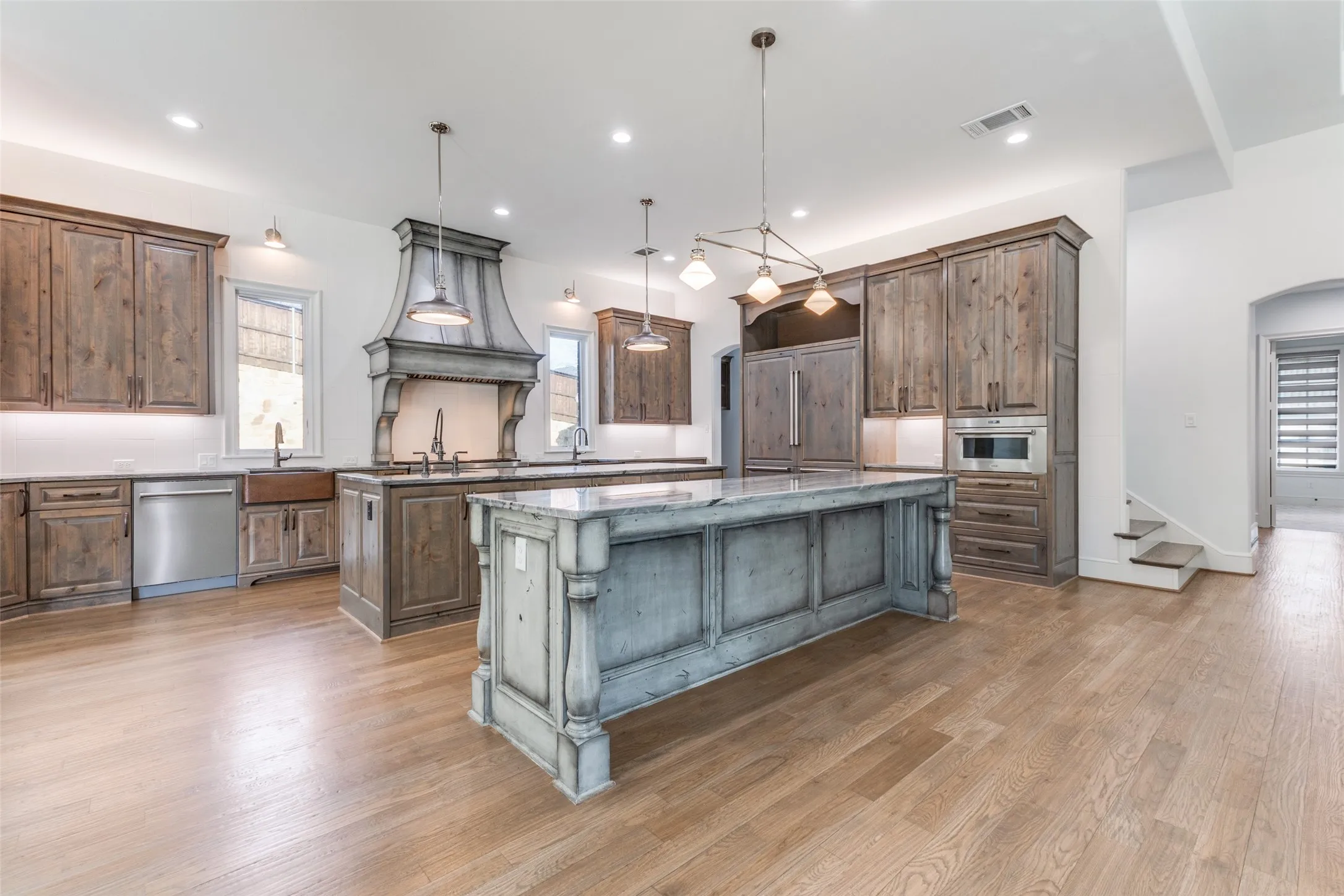 Social Island perfect connects kitchen to Family Room.