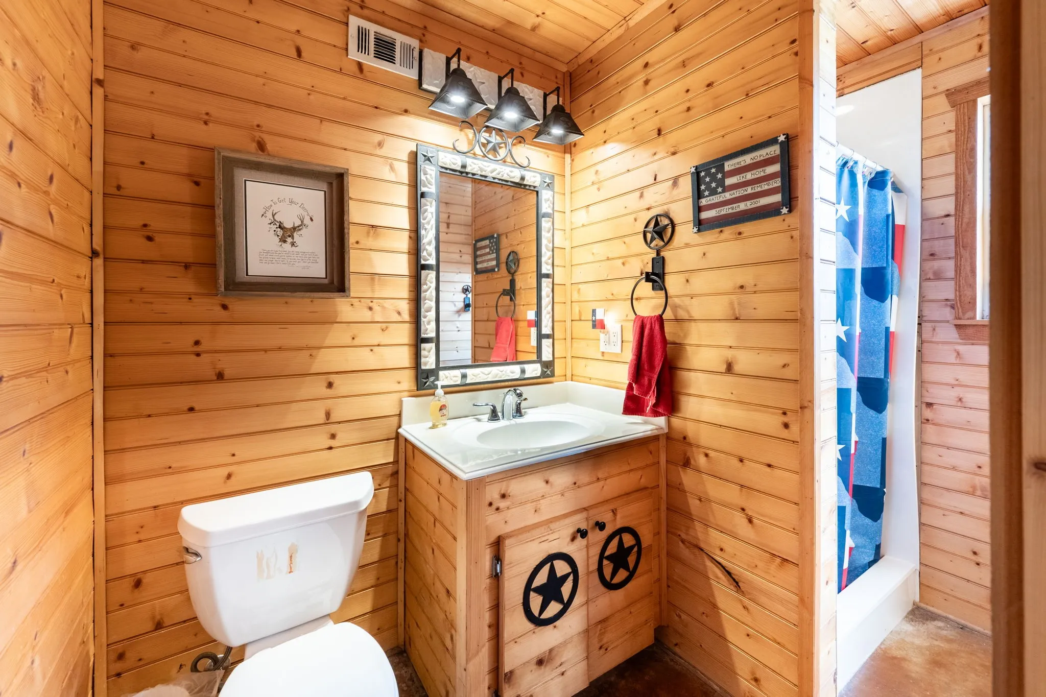 Full bath in the Game Room.