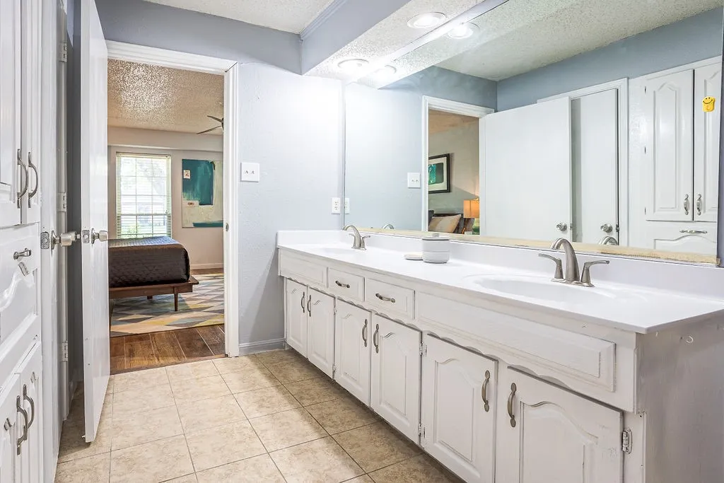 Single Family Residence For Sale in Collin County , 4444 Boston Drive, Plano, Texas 75093, 4 Bedroom, 3 Bathroom, 2 Garage spaces, 2,465 Sqft, built in 1980, mls#21167105, Real Estate Agent in Plano, Homes For Sale in Collin county, Homes For Sale in Plano, Realtor in Plano Texas, Real Estate Brokerage Independent Realty Texas, Luminita Cordes Realtor