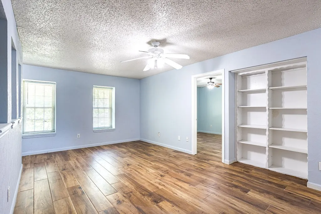 Single Family Residence For Sale in Collin County , 4444 Boston Drive, Plano, Texas 75093, 4 Bedroom, 3 Bathroom, 2 Garage spaces, 2,465 Sqft, built in 1980, mls#21167105, Real Estate Agent in Plano, Homes For Sale in Collin county, Homes For Sale in Plano, Realtor in Plano Texas, Real Estate Brokerage Independent Realty Texas, Luminita Cordes Realtor