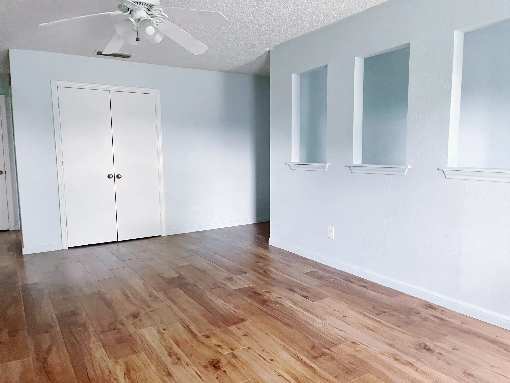 Single Family Residence For Sale in Collin County , 4444 Boston Drive, Plano, Texas 75093, 4 Bedroom, 3 Bathroom, 2 Garage spaces, 2,465 Sqft, built in 1980, mls#21167105, Real Estate Agent in Plano, Homes For Sale in Collin county, Homes For Sale in Plano, Realtor in Plano Texas, Real Estate Brokerage Independent Realty Texas, Luminita Cordes Realtor