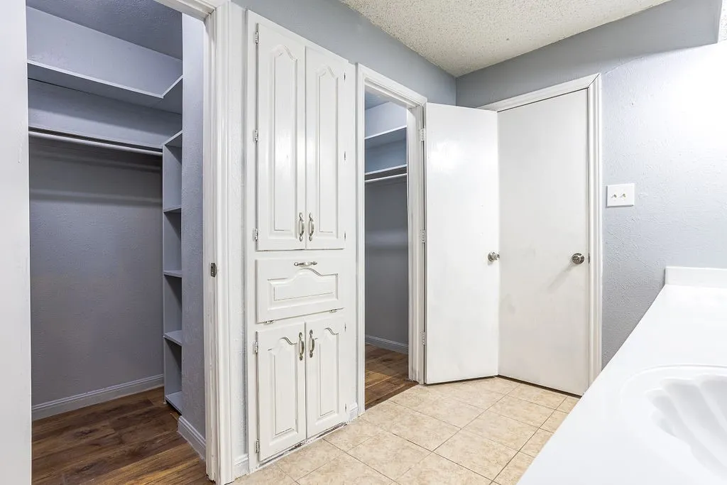 Single Family Residence For Sale in Collin County , 4444 Boston Drive, Plano, Texas 75093, 4 Bedroom, 3 Bathroom, 2 Garage spaces, 2,465 Sqft, built in 1980, mls#21167105, Real Estate Agent in Plano, Homes For Sale in Collin county, Homes For Sale in Plano, Realtor in Plano Texas, Real Estate Brokerage Independent Realty Texas, Luminita Cordes Realtor