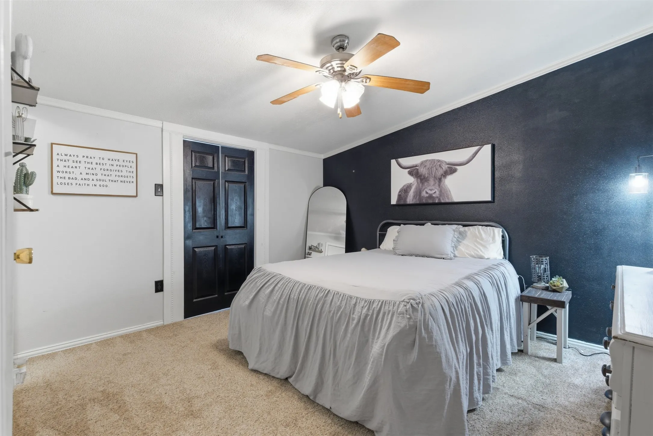 Mobile Home For Sale in Hood County , 3011 Sky Court, Granbury, Texas 76049, 3 Bedroom, 2 Bathroom, Garage spaces, 1,080 Sqft, built in 2001, Preowned, mls#21182129, Real Estate Agent in Granbury, Homes For Sale in Hood county, Homes For Sale in Granbury, Realtor in Granbury Texas, Real Estate Brokerage Independent Realty Texas, Luminita Cordes Realtor