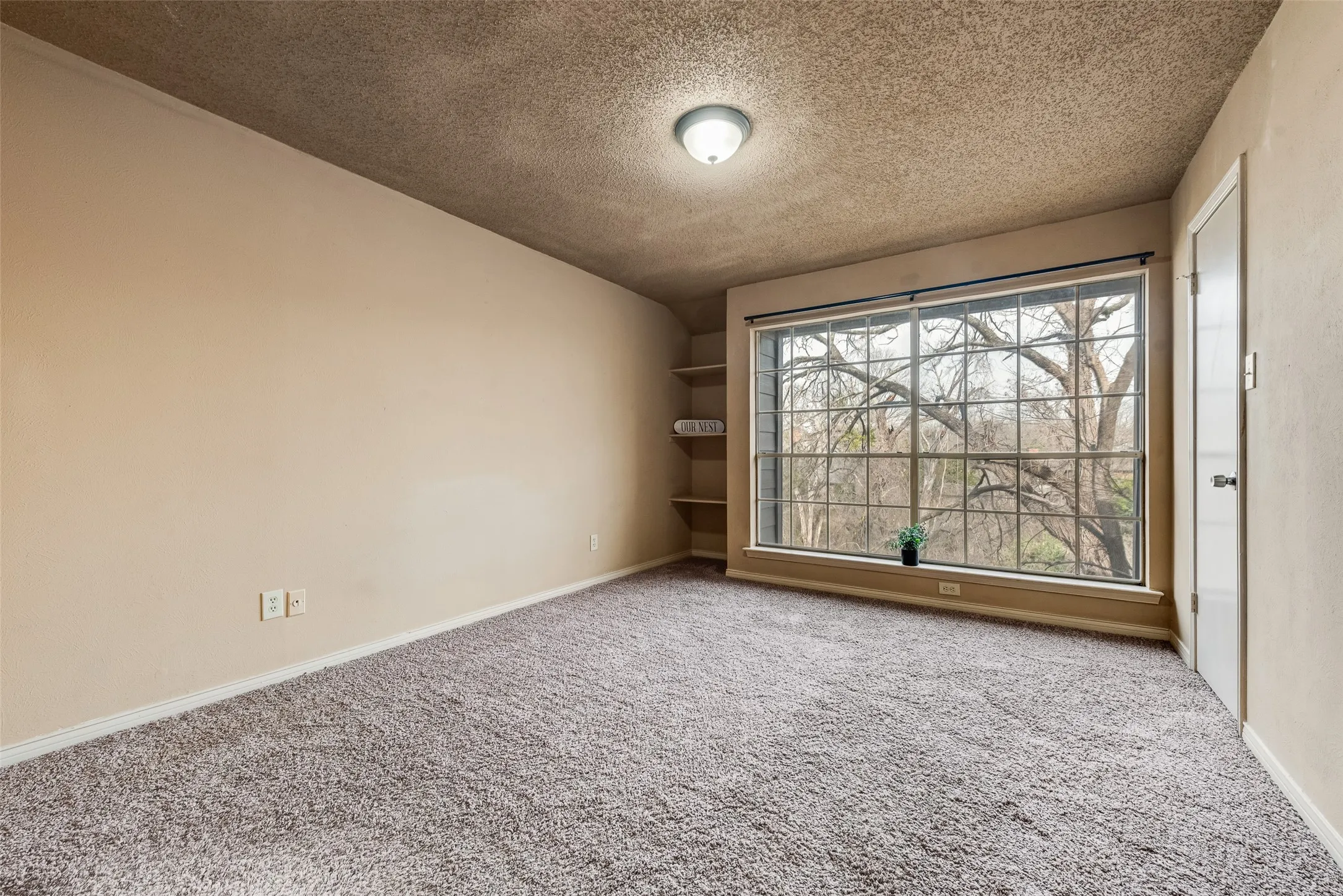 Condominium For Sale in Dallas County , 9801 Royal Lane 703, Dallas, Texas 75231, 2 Bedroom, 3 Bathroom, Garage spaces, 1,111 Sqft, built in 1981, Preowned, mls#21184467, Real Estate Agent in Dallas, Homes For Sale in Dallas county, Homes For Sale in Dallas, Realtor in Dallas Texas, Real Estate Brokerage Independent Realty Texas, Luminita Cordes Realtor