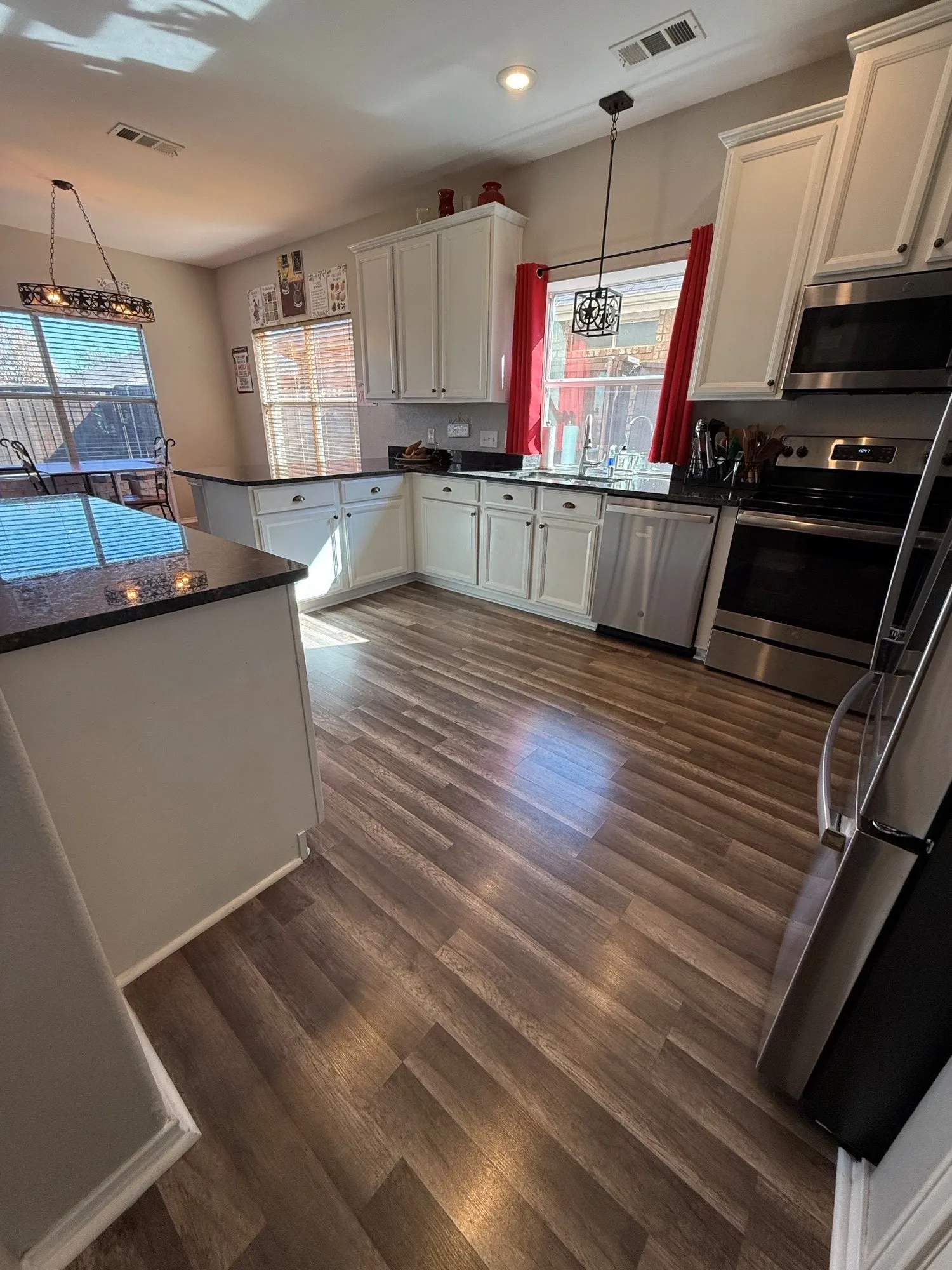 Single Family Residence For Sale in Denton County , 1627 Heron Drive, Aubrey, Texas 76227, 3 Bedroom, 3 Bathroom, 2 Garage spaces, 2,266 Sqft, built in 2004, Preowned, mls#21190618, Real Estate Agent in Aubrey, Homes For Sale in Denton county, Homes For Sale in Aubrey, Realtor in Aubrey Texas, Real Estate Brokerage Independent Realty Texas, Luminita Cordes Realtor