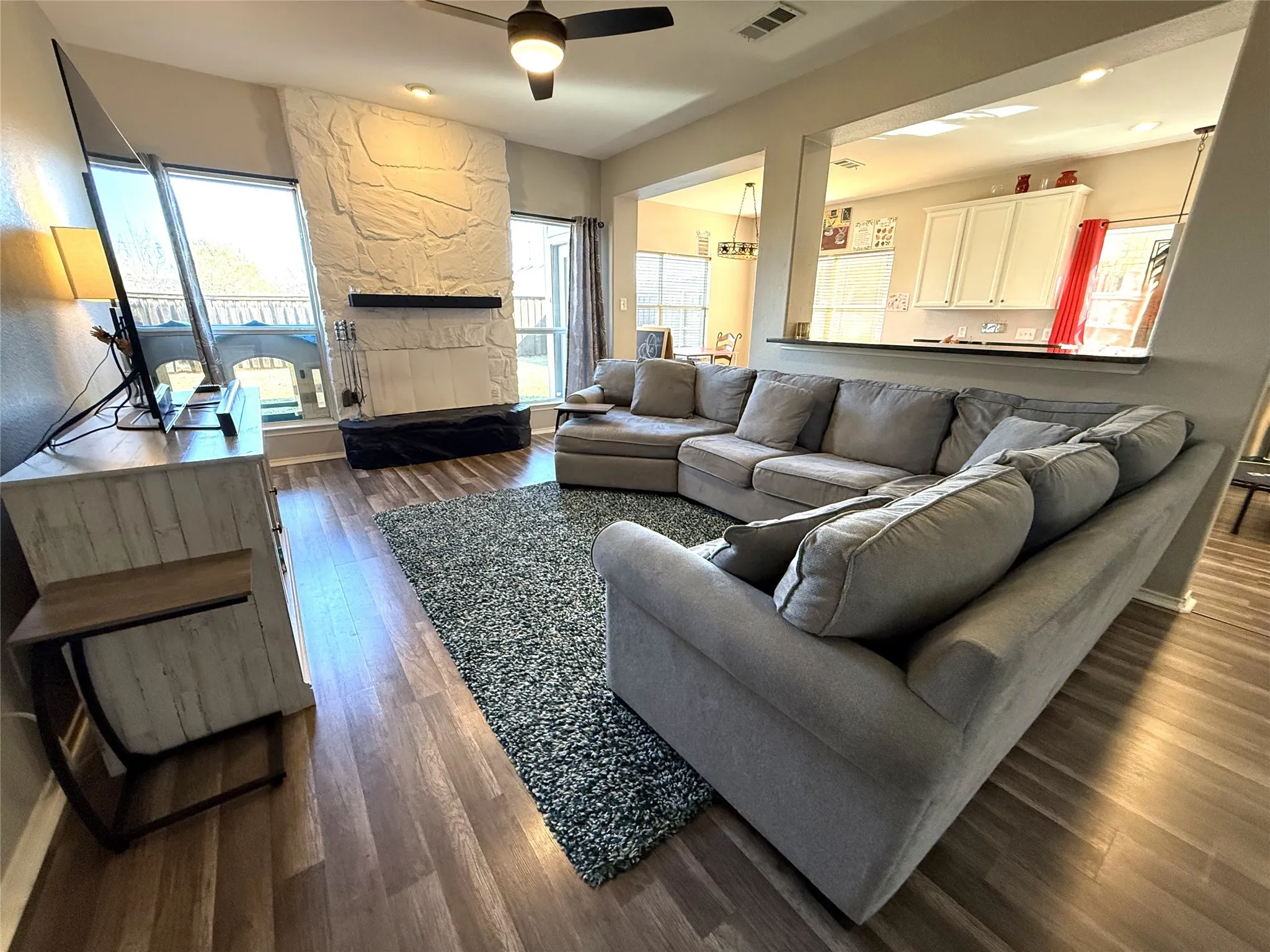 Single Family Residence For Sale in Denton County , 1627 Heron Drive, Aubrey, Texas 76227, 3 Bedroom, 3 Bathroom, 2 Garage spaces, 2,266 Sqft, built in 2004, Preowned, mls#21190618, Real Estate Agent in Aubrey, Homes For Sale in Denton county, Homes For Sale in Aubrey, Realtor in Aubrey Texas, Real Estate Brokerage Independent Realty Texas, Luminita Cordes Realtor