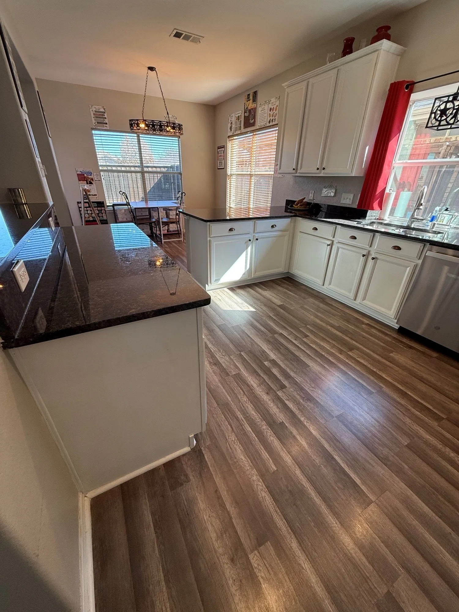 Single Family Residence For Sale in Denton County , 1627 Heron Drive, Aubrey, Texas 76227, 3 Bedroom, 3 Bathroom, 2 Garage spaces, 2,266 Sqft, built in 2004, Preowned, mls#21190618, Real Estate Agent in Aubrey, Homes For Sale in Denton county, Homes For Sale in Aubrey, Realtor in Aubrey Texas, Real Estate Brokerage Independent Realty Texas, Luminita Cordes Realtor