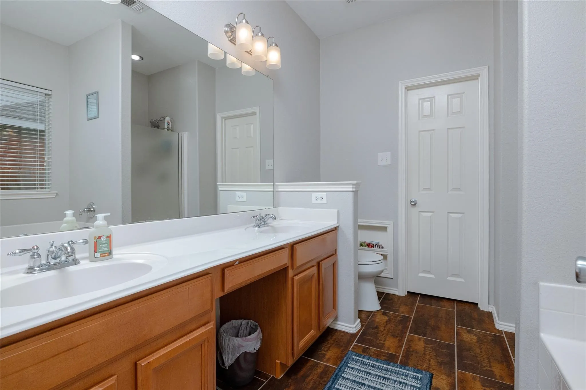 Single Family Residence For Sale in Denton County , 1627 Heron Drive, Aubrey, Texas 76227, 3 Bedroom, 3 Bathroom, 2 Garage spaces, 2,266 Sqft, built in 2004, Preowned, mls#21190618, Real Estate Agent in Aubrey, Homes For Sale in Denton county, Homes For Sale in Aubrey, Realtor in Aubrey Texas, Real Estate Brokerage Independent Realty Texas, Luminita Cordes Realtor
