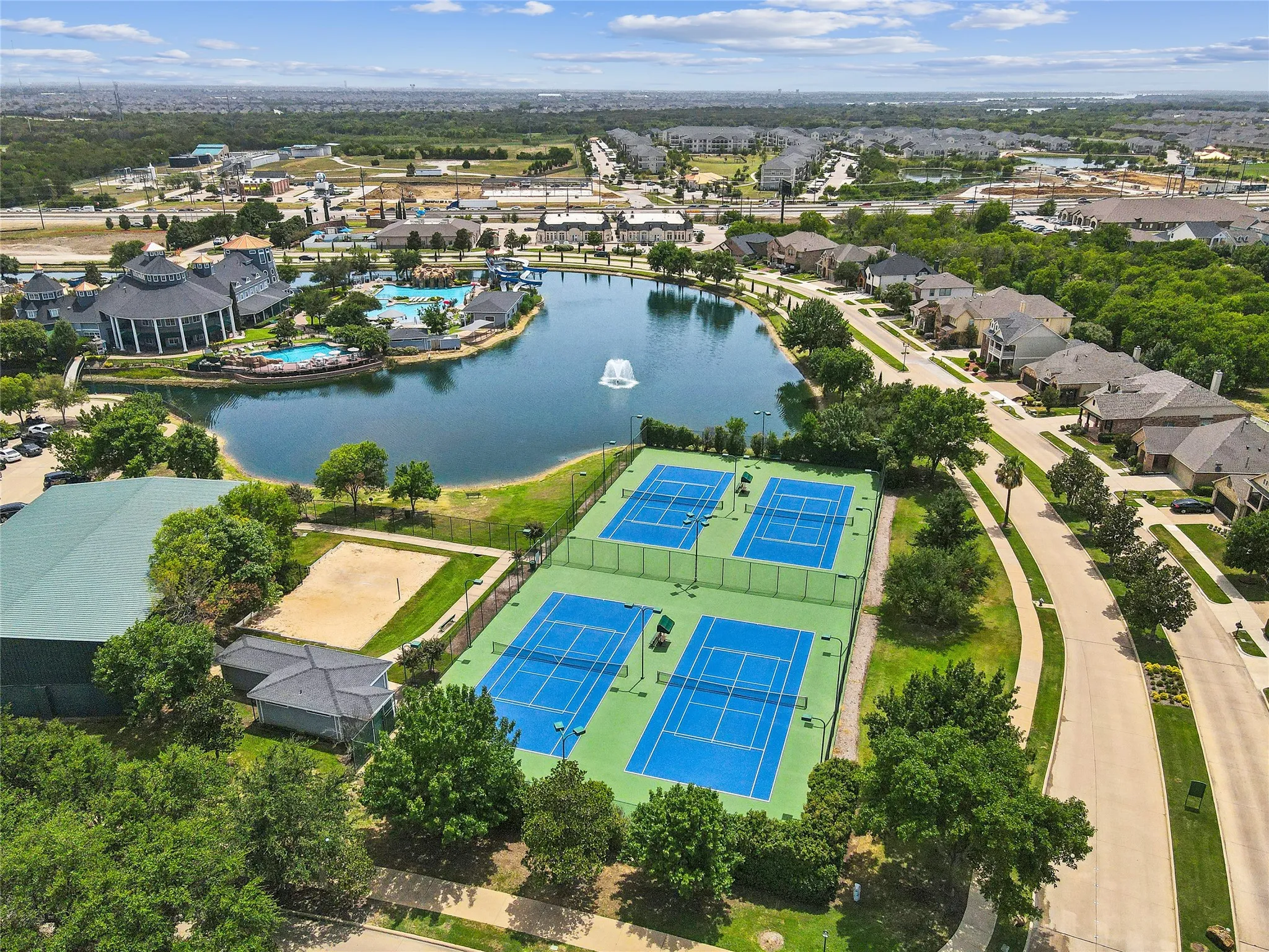 Single Family Residence For Sale in Denton County , 1120 Black Cherry Drive, Aubrey, Texas 76227, 4 Bedroom, 3 Bathroom, 2 Garage spaces, 2,631 Sqft, built in 2014, Preowned, mls#21176508, Real Estate Agent in Aubrey, Homes For Sale in Denton county, Homes For Sale in Aubrey, Realtor in Aubrey Texas, Real Estate Brokerage Independent Realty Texas, Luminita Cordes Realtor